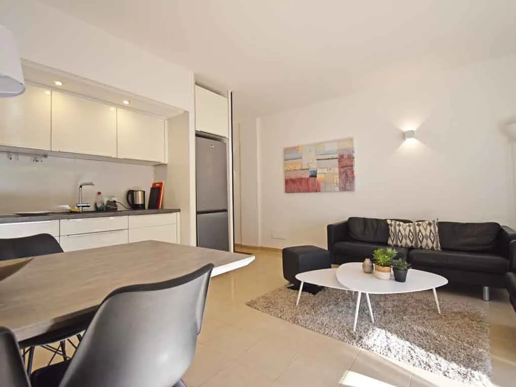 Appartement rénové avec licence ETV en bord de mer-5