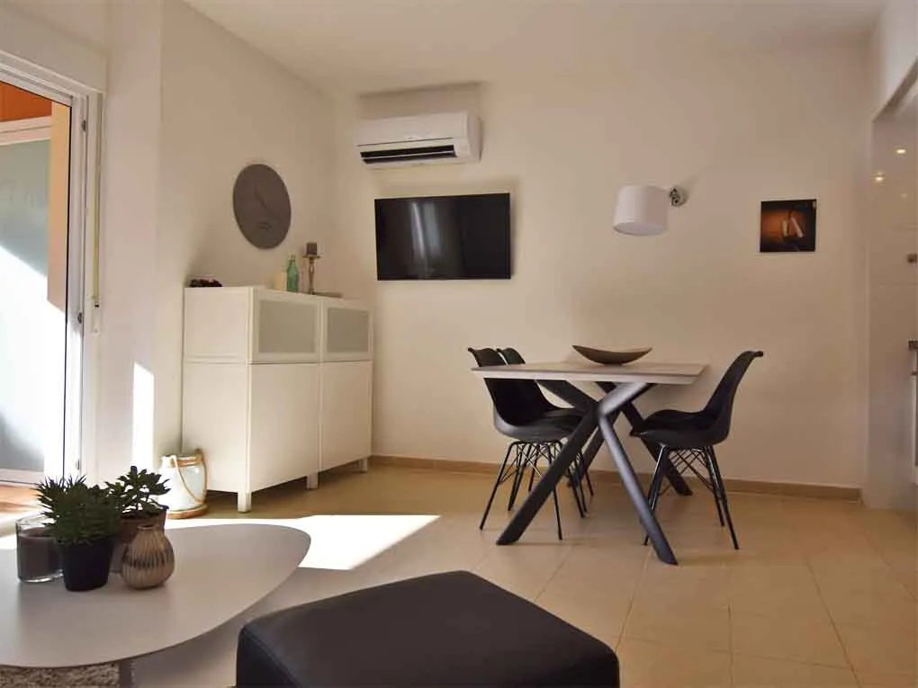 Gerenoveerd appartement met ETV-licentie aan zee-6