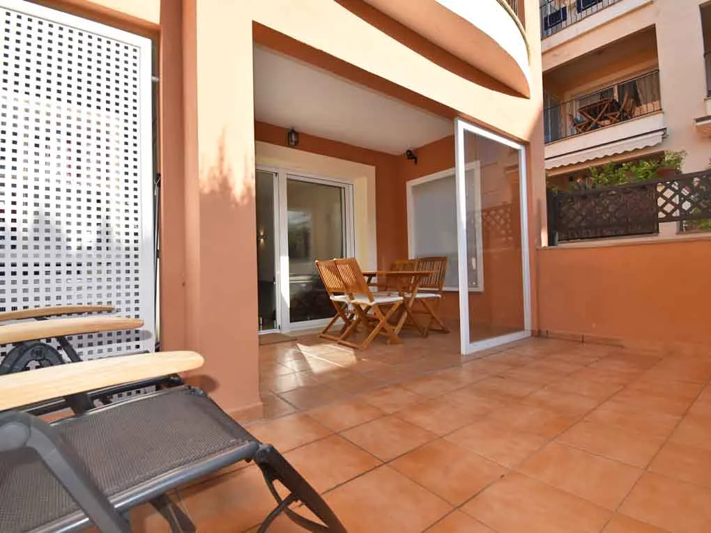 Renovated apartment with ETV license-3