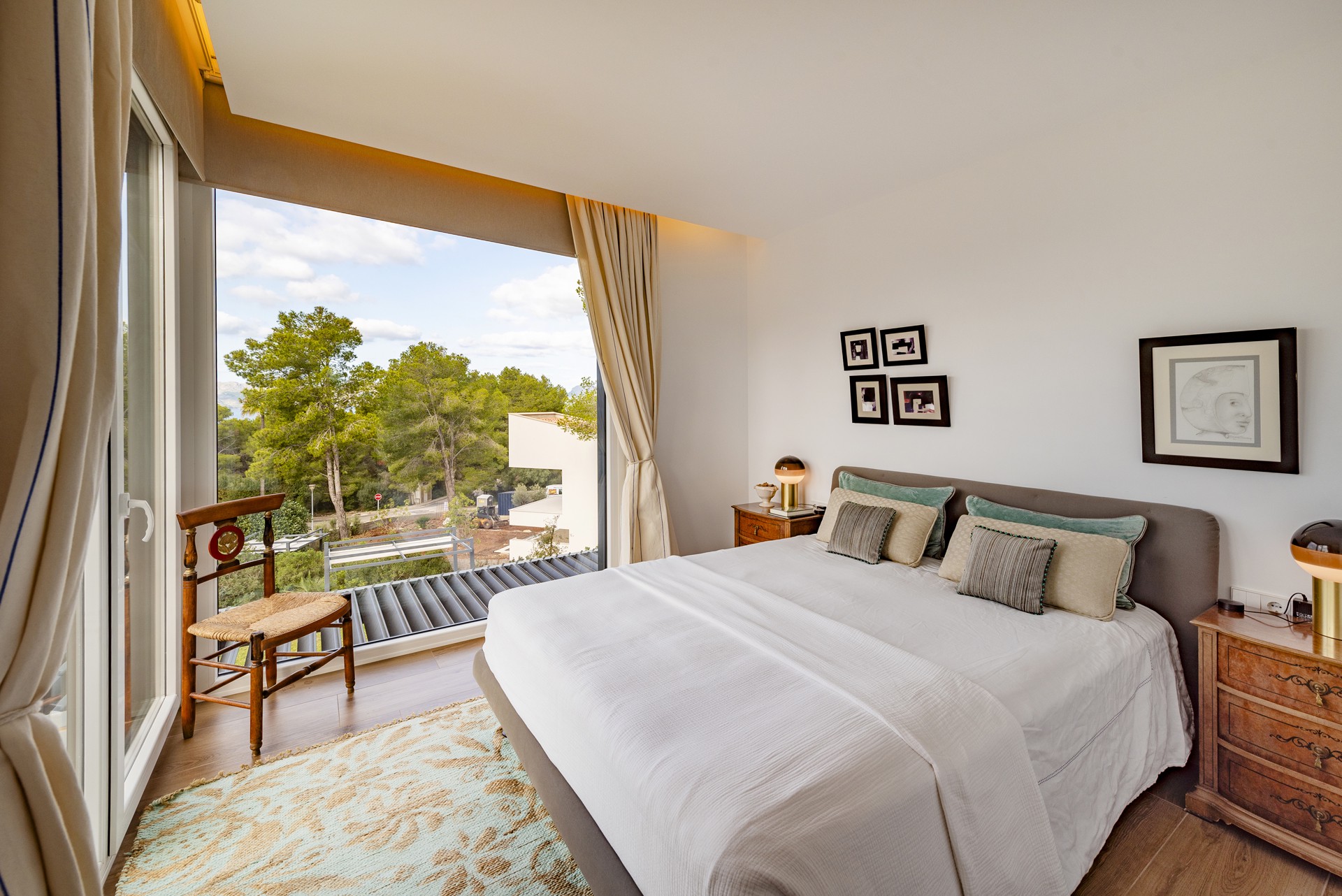 In topconditie, supermodern huis met uitzicht op zee.-12