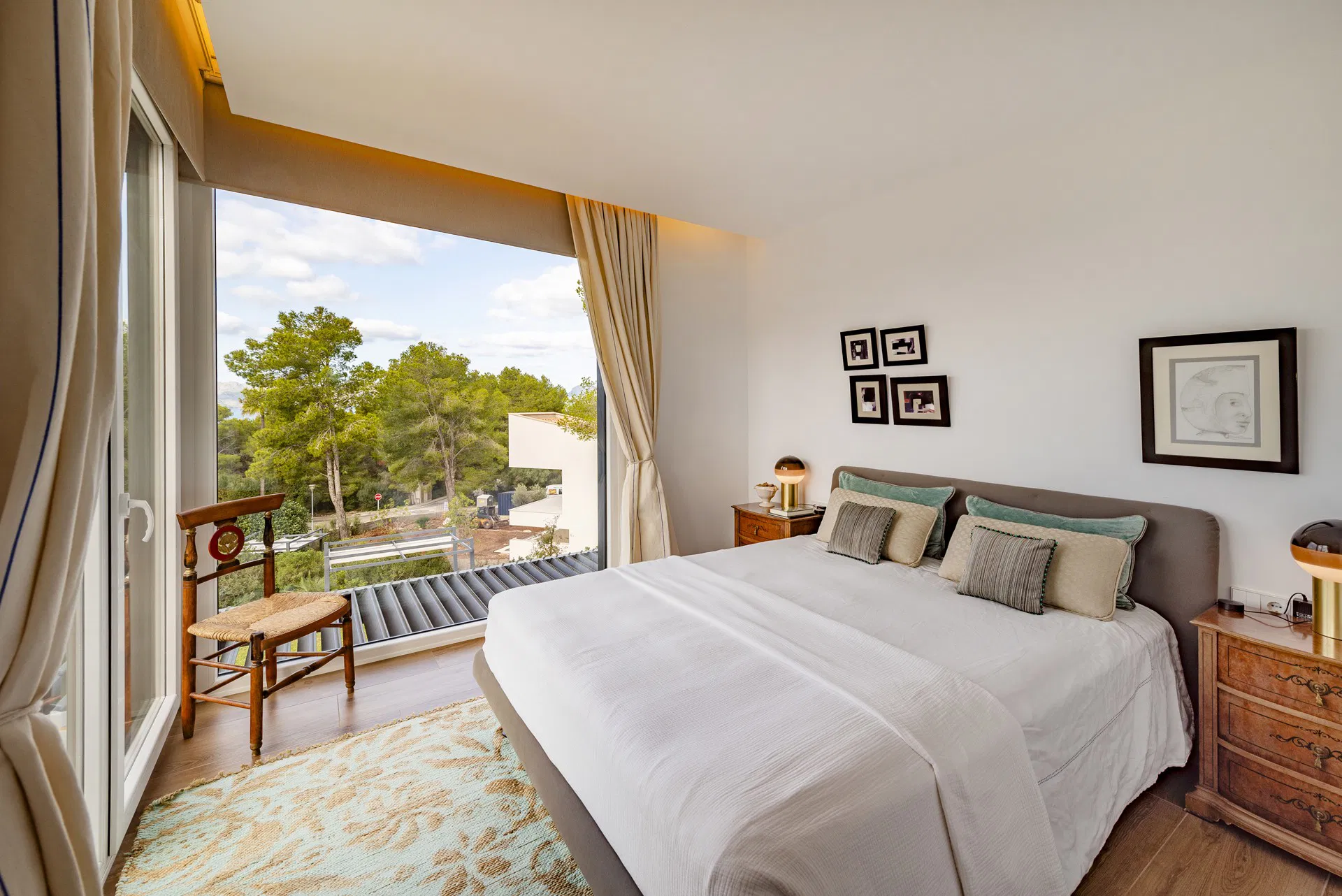 In topconditie, supermodern huis met uitzicht op zee.-12
