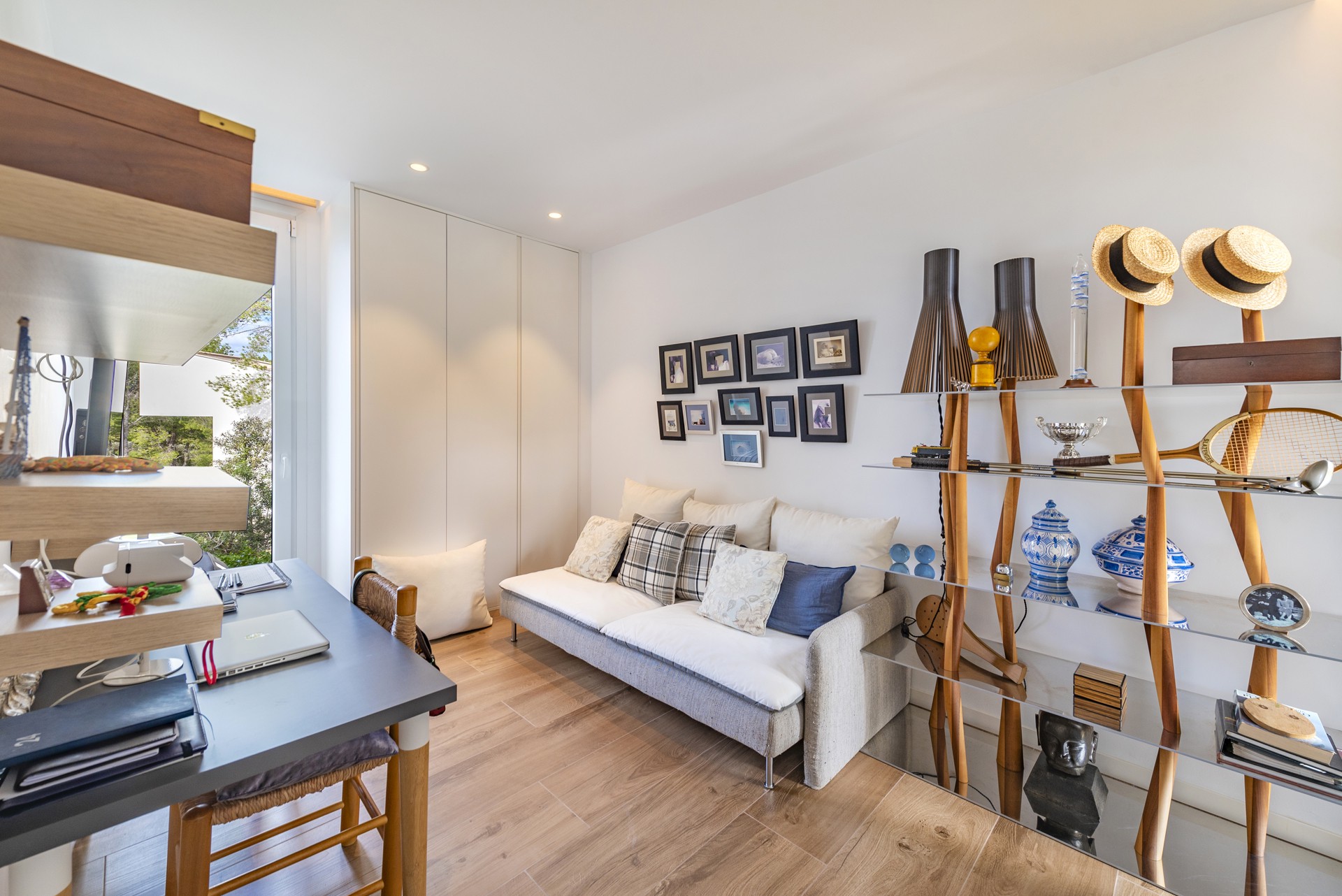 In topconditie, supermodern huis met uitzicht op zee.-17