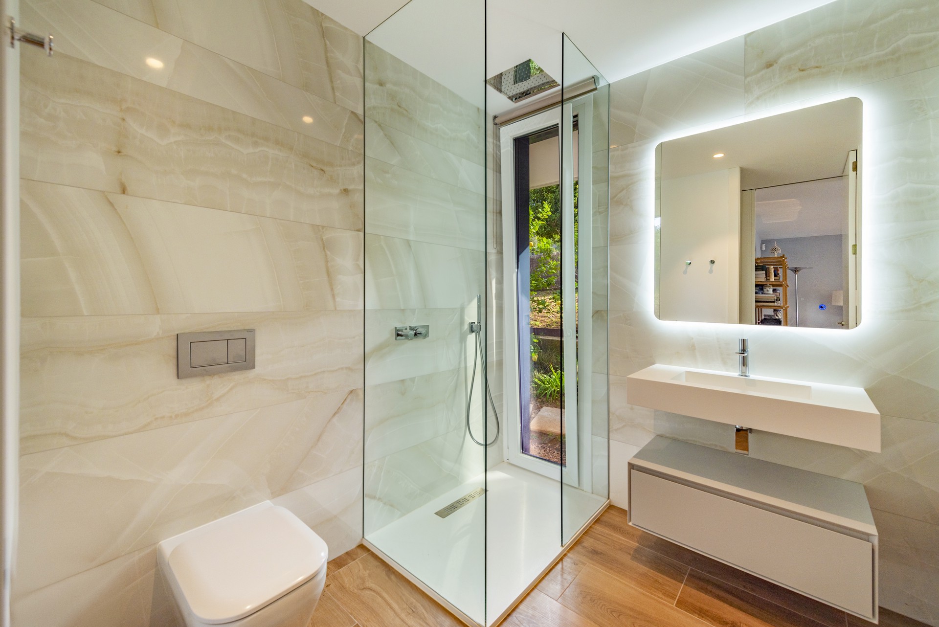 In topconditie, supermodern huis met uitzicht op zee.-19