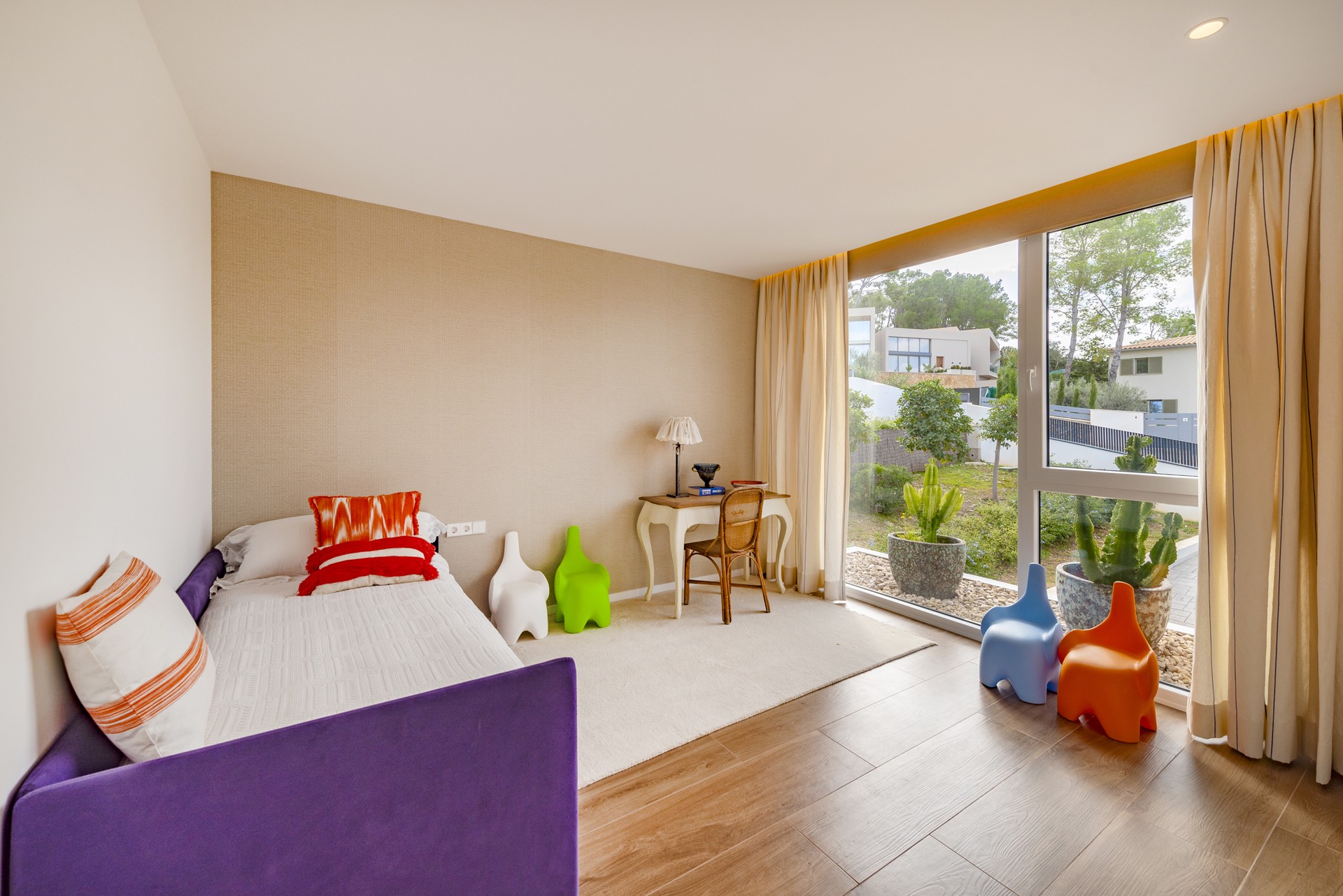 In topconditie, supermodern huis met uitzicht op zee.-18