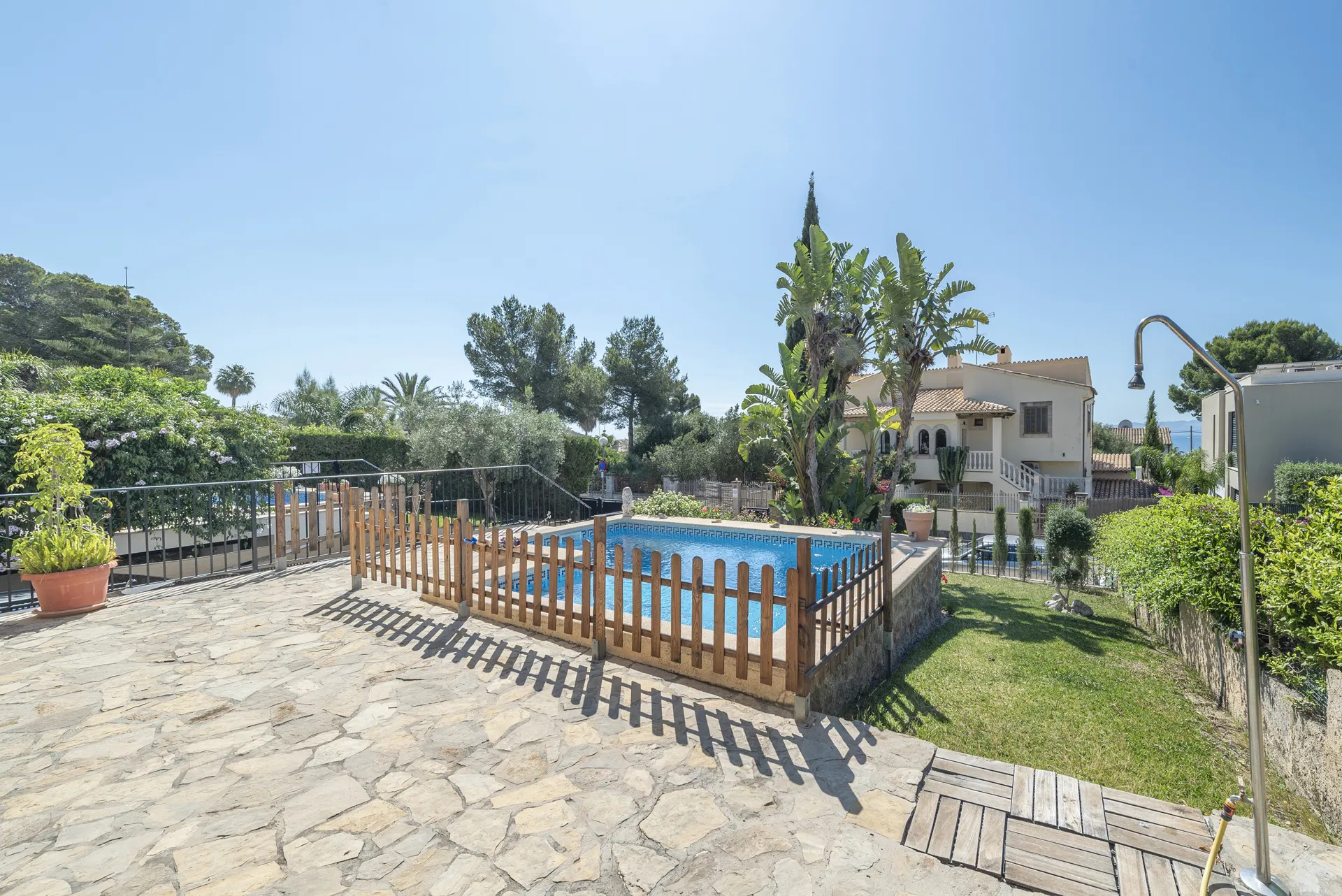 Maison jumelée bien entretenue avec vue sur mer, piscine et garage - proche du golf et de la plage-6