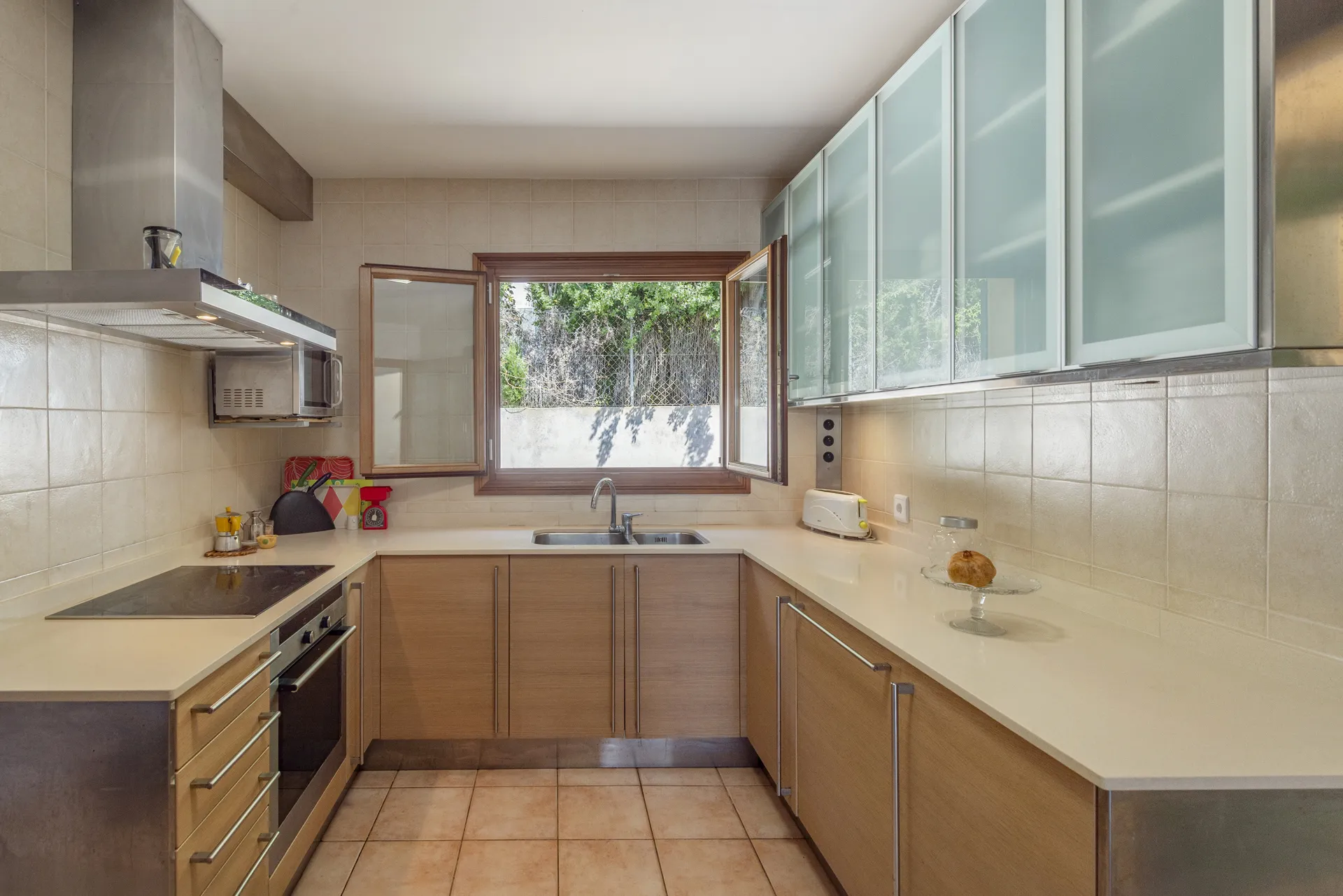 Adosado con vistas al mar, piscina y garaje – cerca del campo de golf y la playa en Alcanada, Mallorca-9