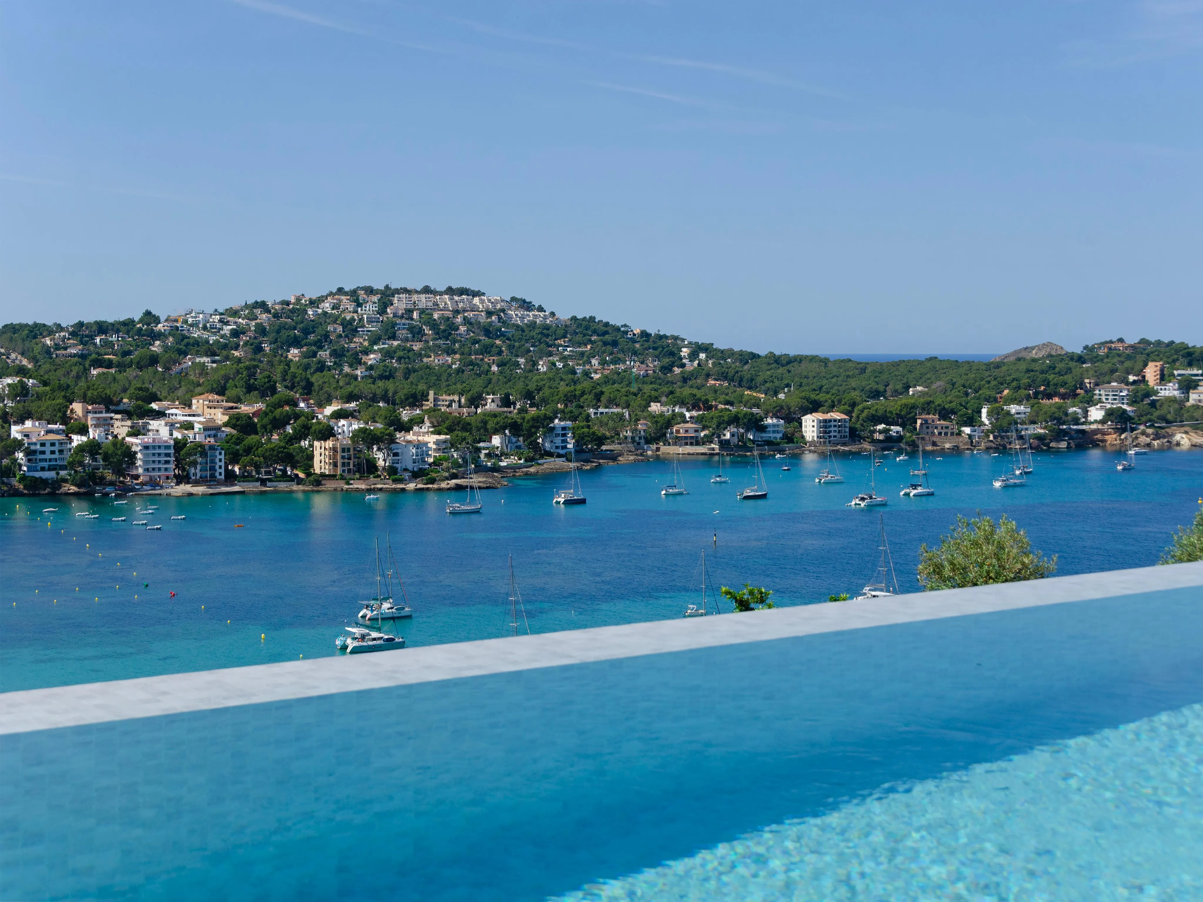 Nieuwbouwvilla met ongeëvenaard panoramisch uitzicht op zee-4