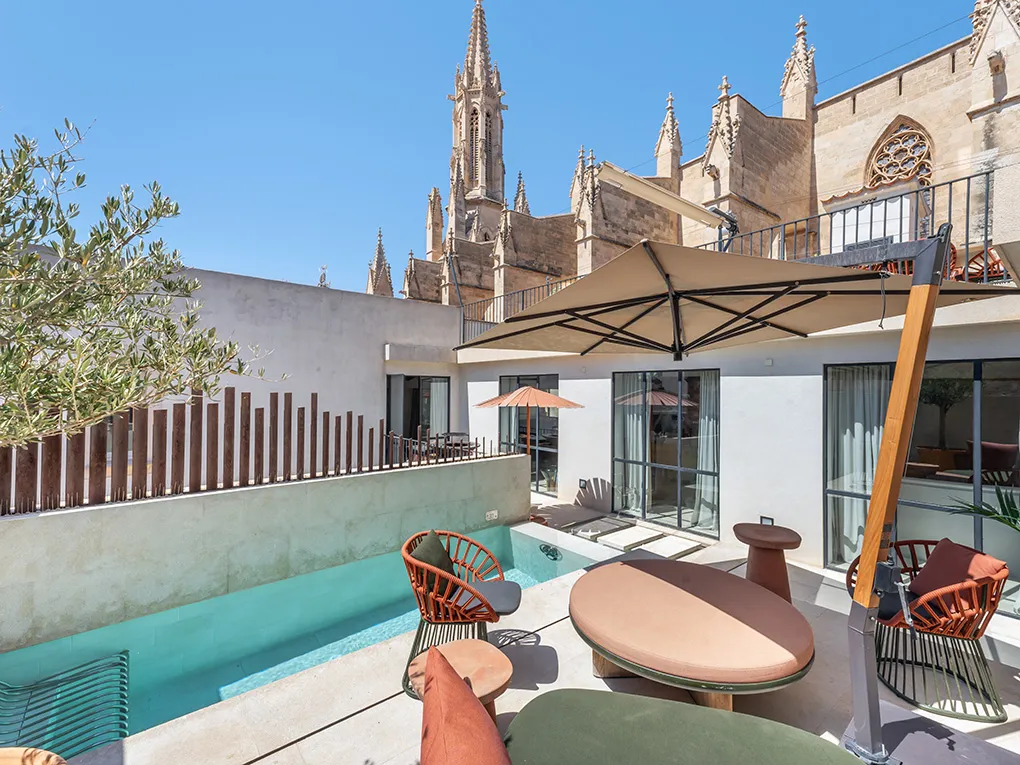 Il palazzo ristrutturato della città vecchia ha una classe a sé stante-2