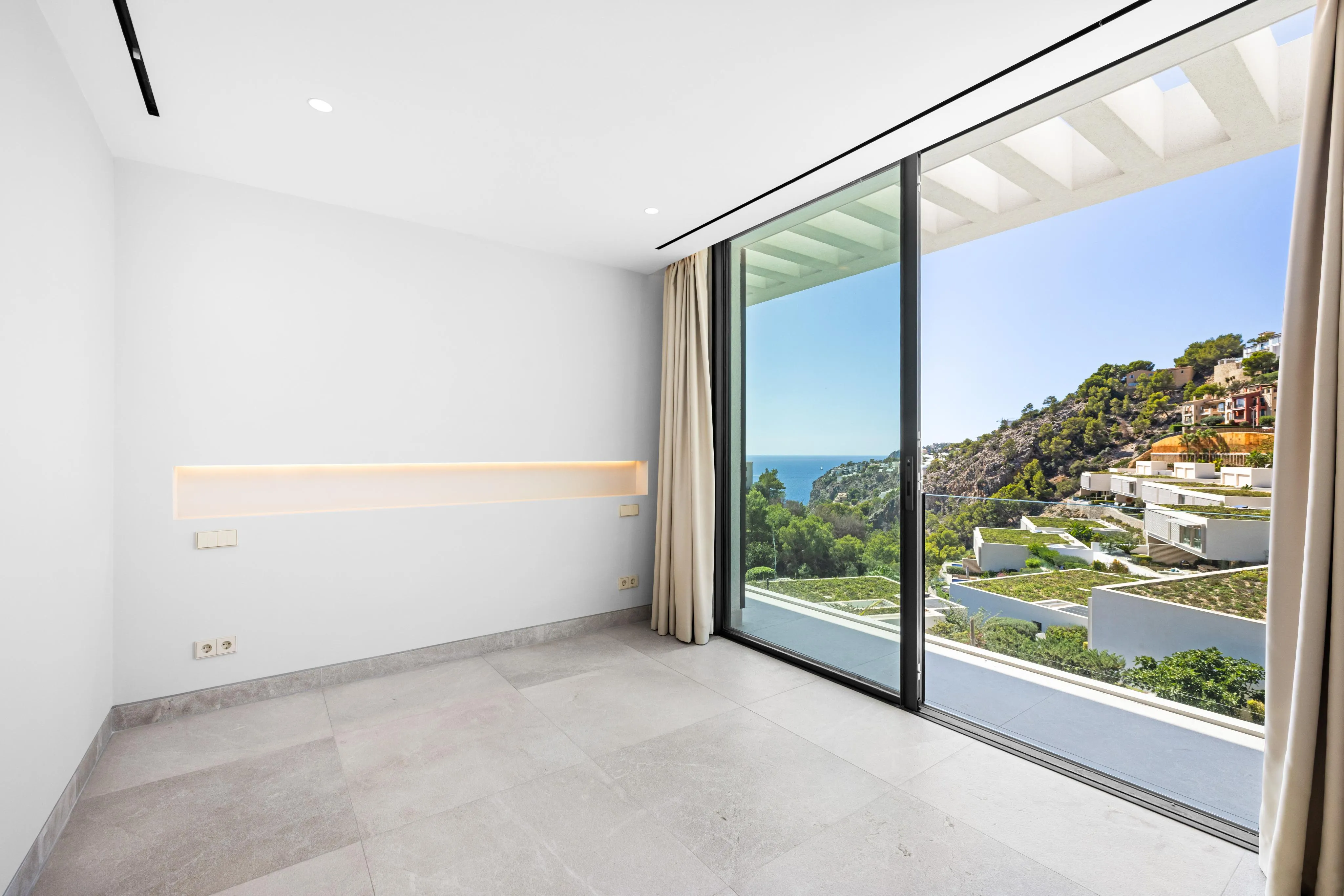 Modern new build villa near the harbour of Port Andratx-16