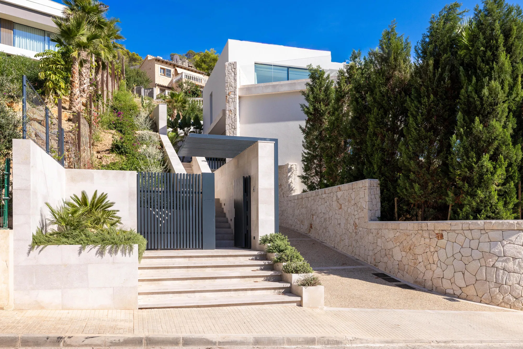 Moderna villa di nuova costruzione vicino al porto di Port Andratx-25
