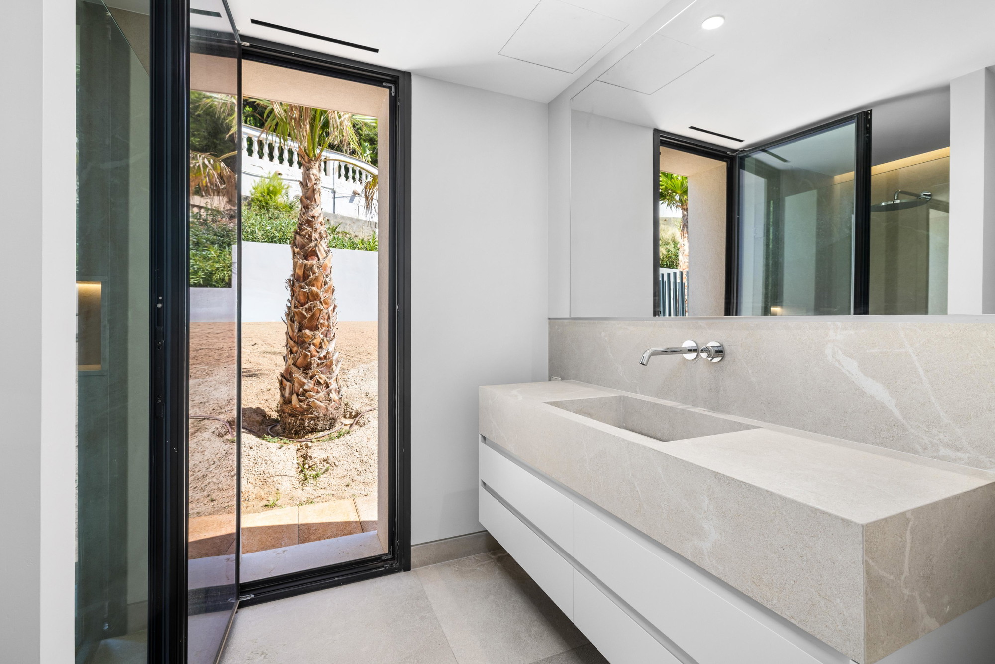 Moderna villa di nuova costruzione vicino al porto di Port Andratx-15