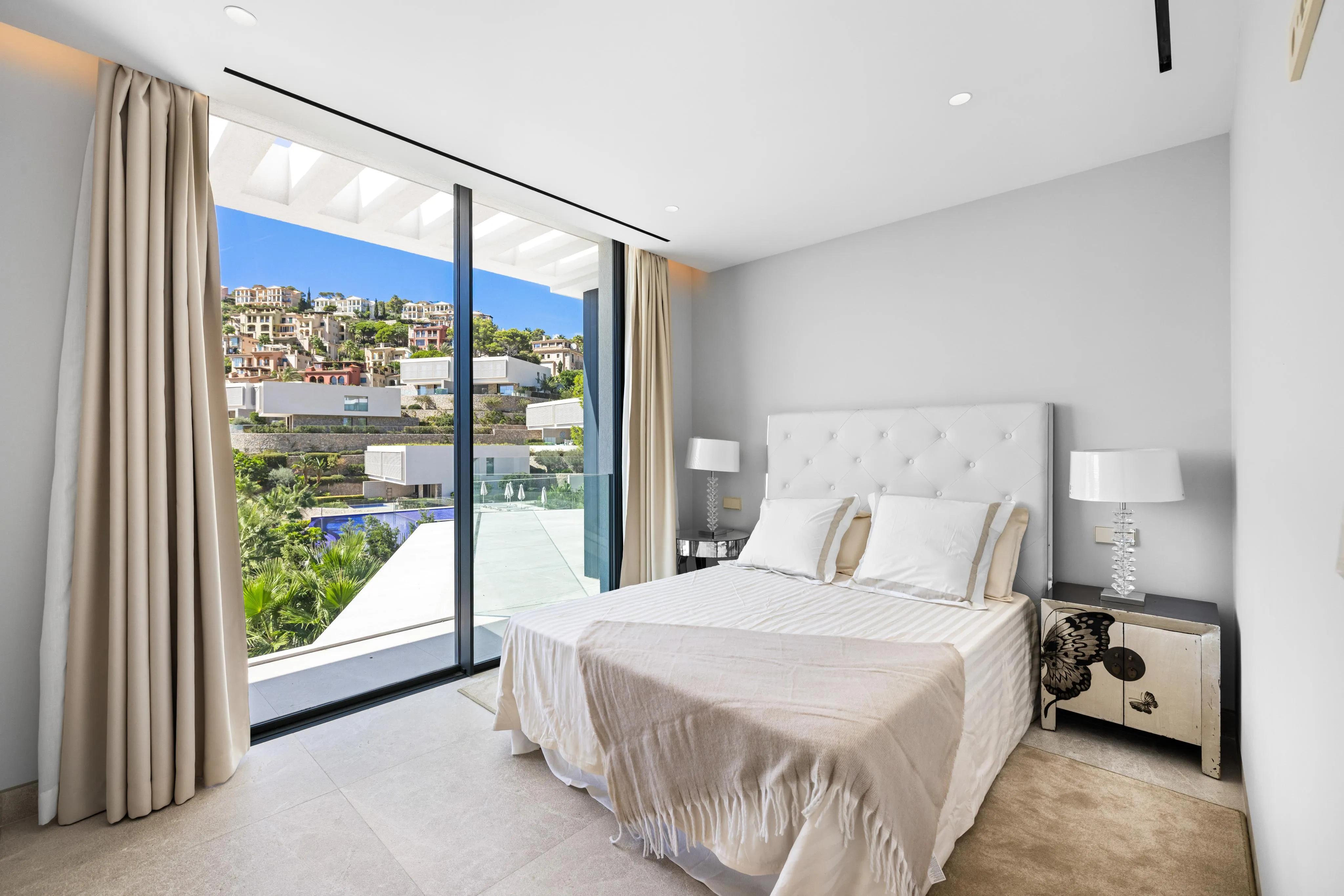 Modern new build villa near the harbour of Port Andratx-17