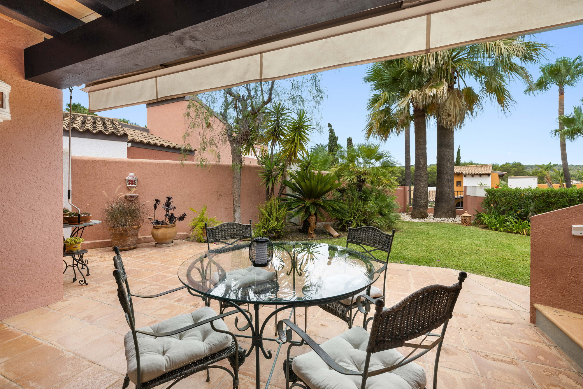 Beautiful finca in community-17