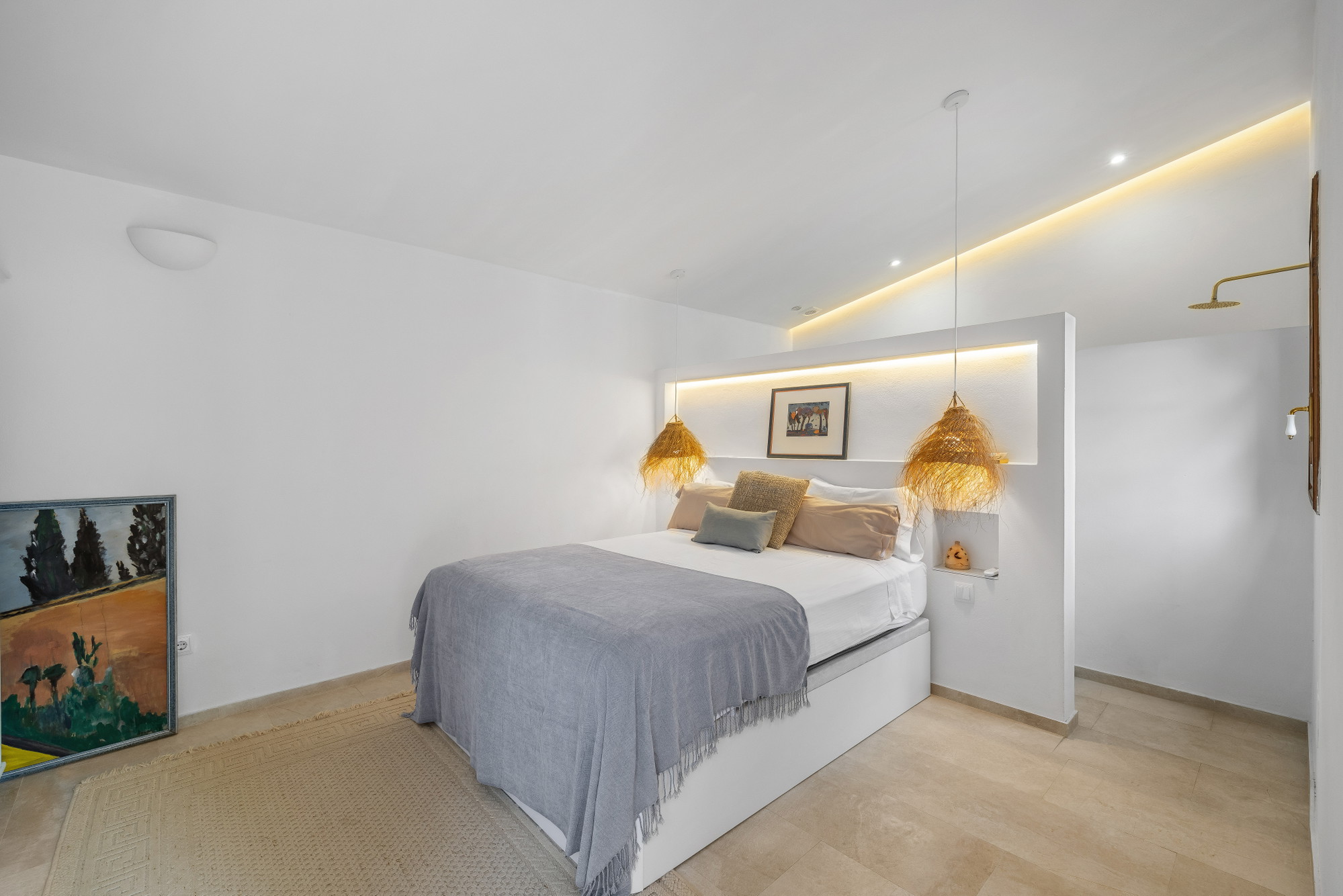 Beautiful finca in community-15