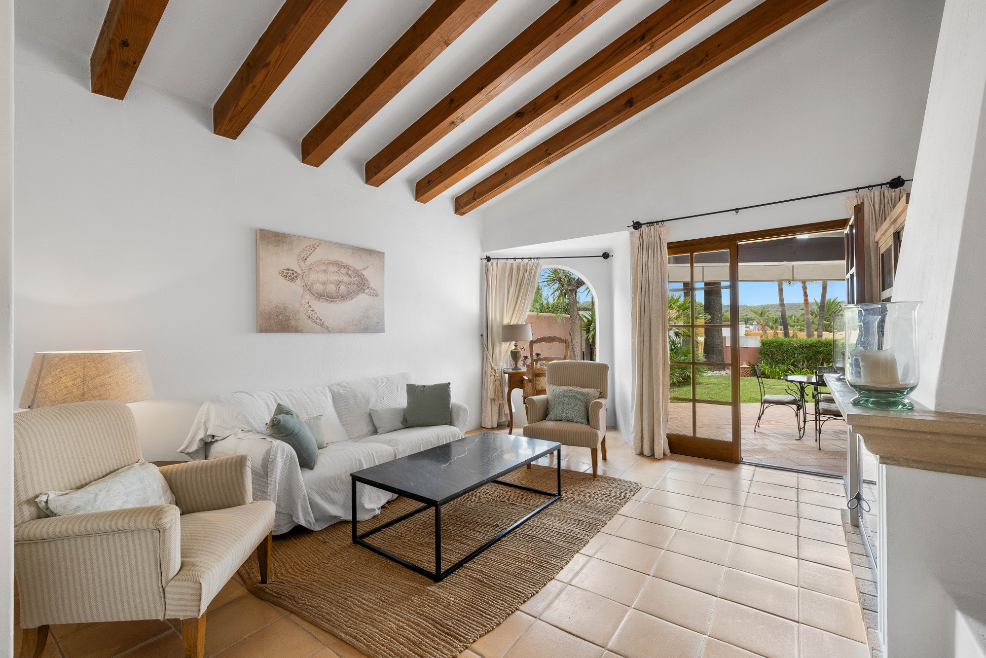 Beautiful finca in community-4