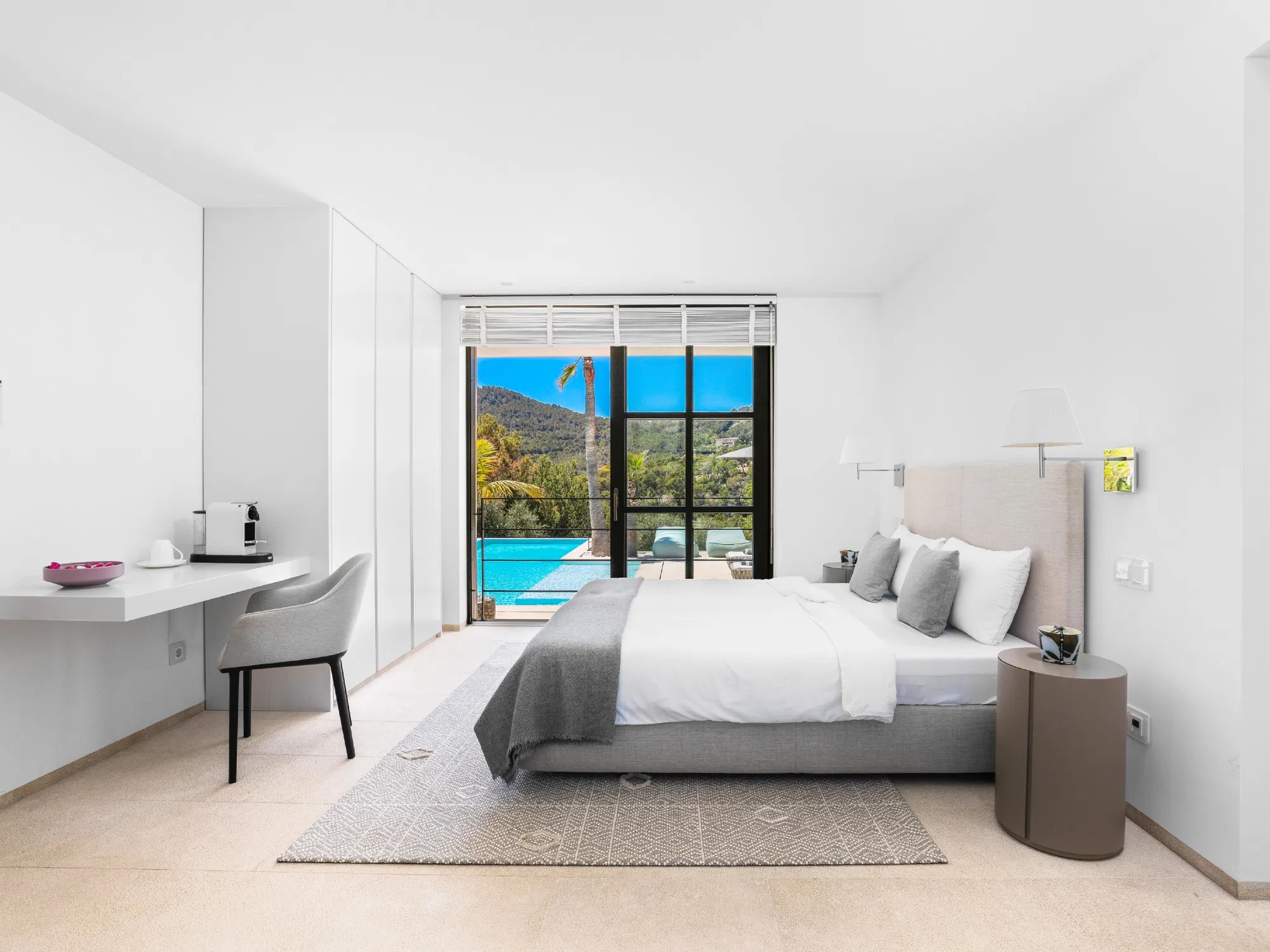 Villa moderne et de haute qualité dans un endroit calme de Port Andratx-17