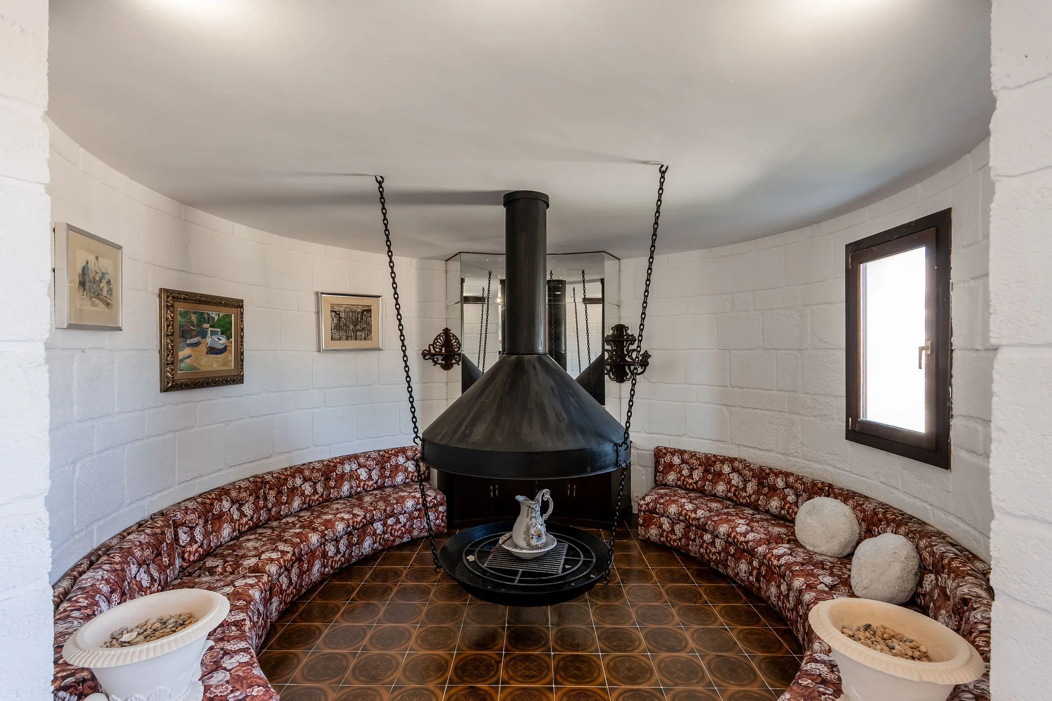 Amplia villa junto al mar con vistas maravillosas a Cala Agulla-10