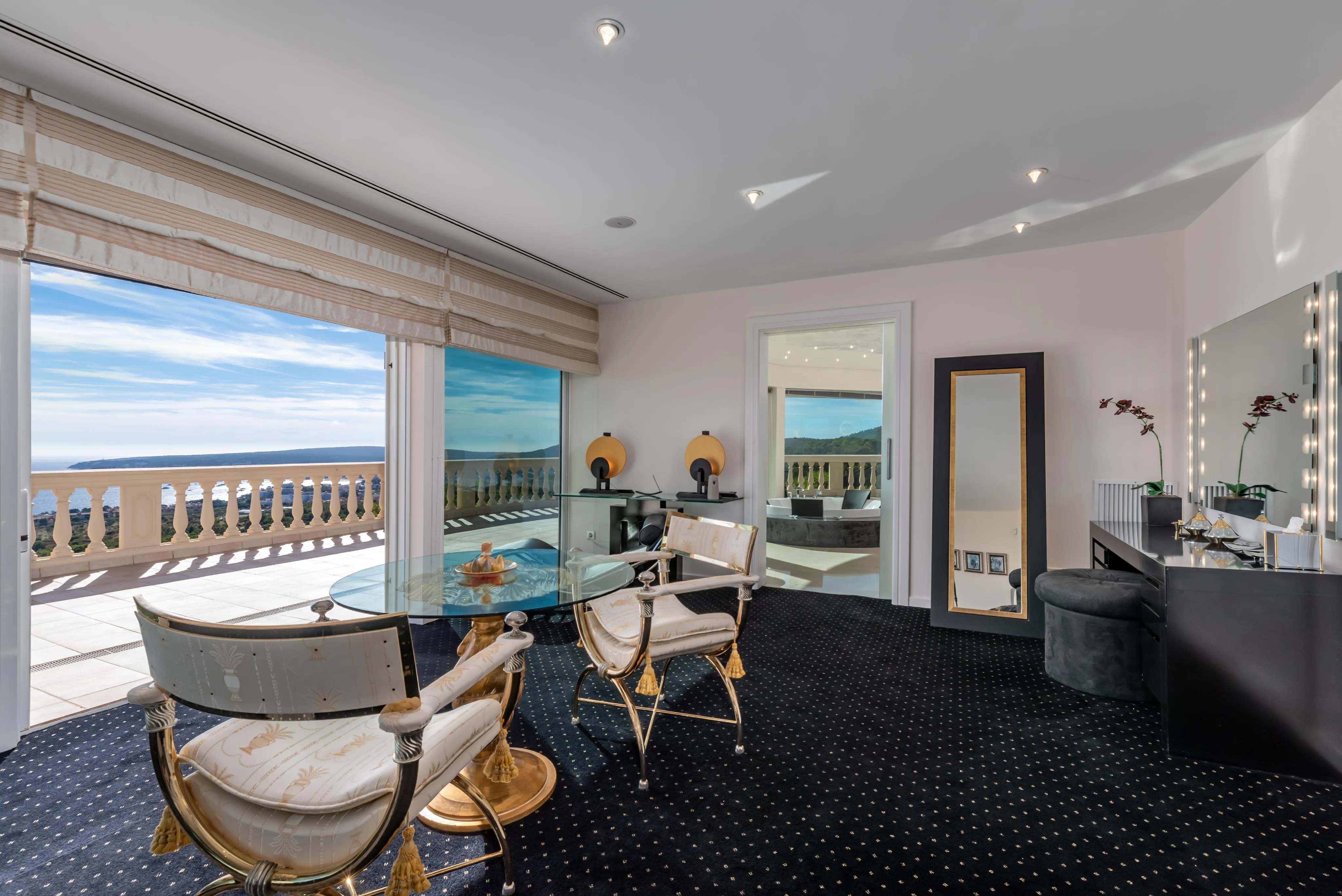 Magnífica villa mediterránea con vistas al mar impresionantes-13