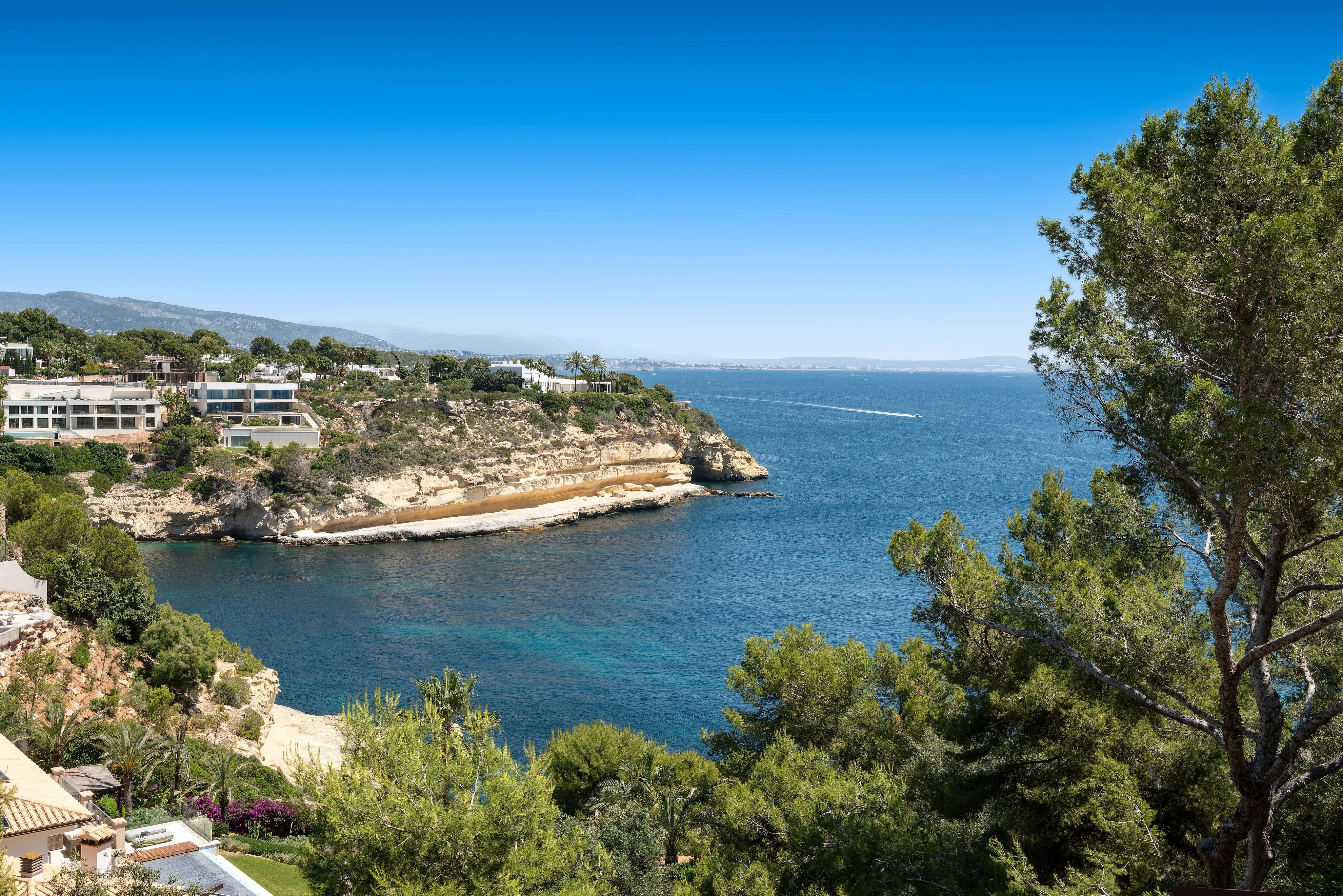 A charming  & secluded mediterranean villa with spectacular sea views-22