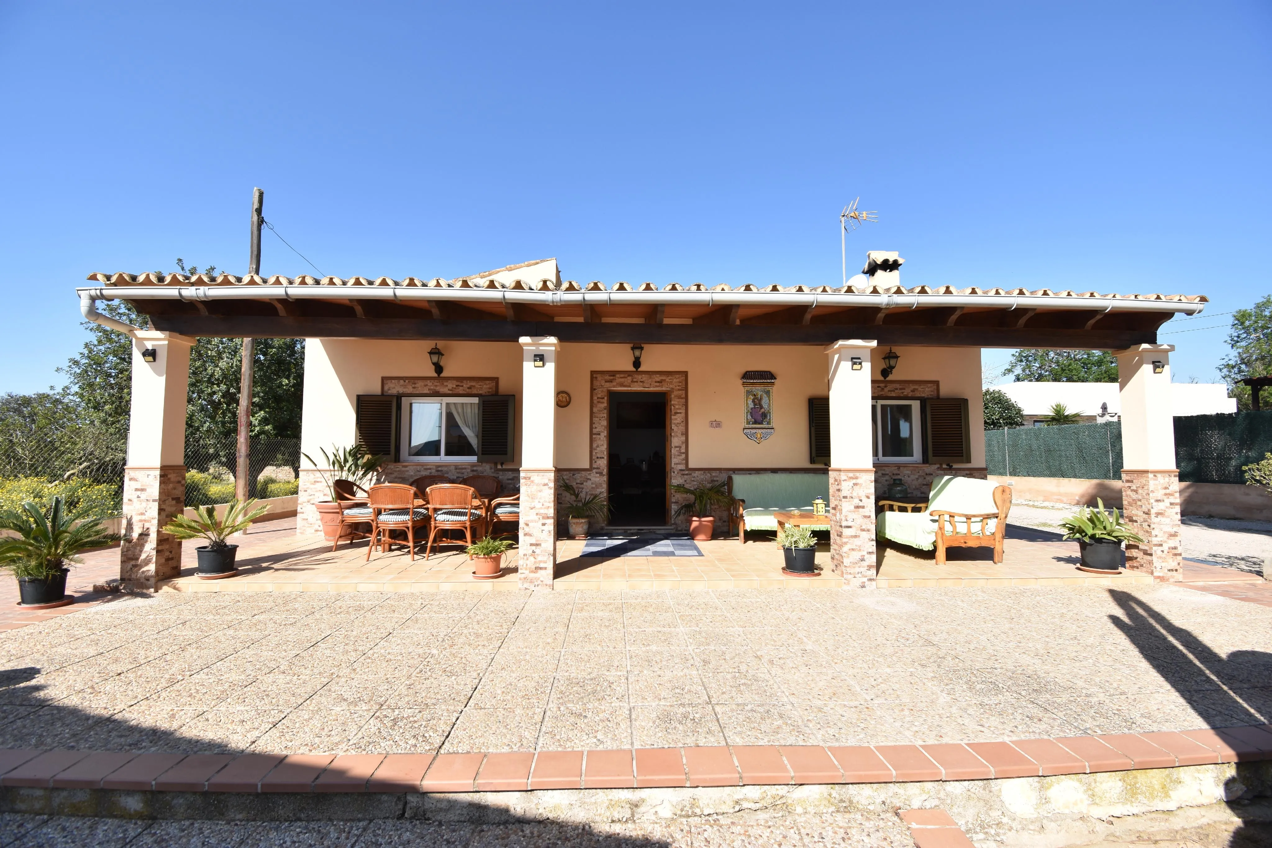 Rustik finca med pool og udsigt i Llucmajor-4