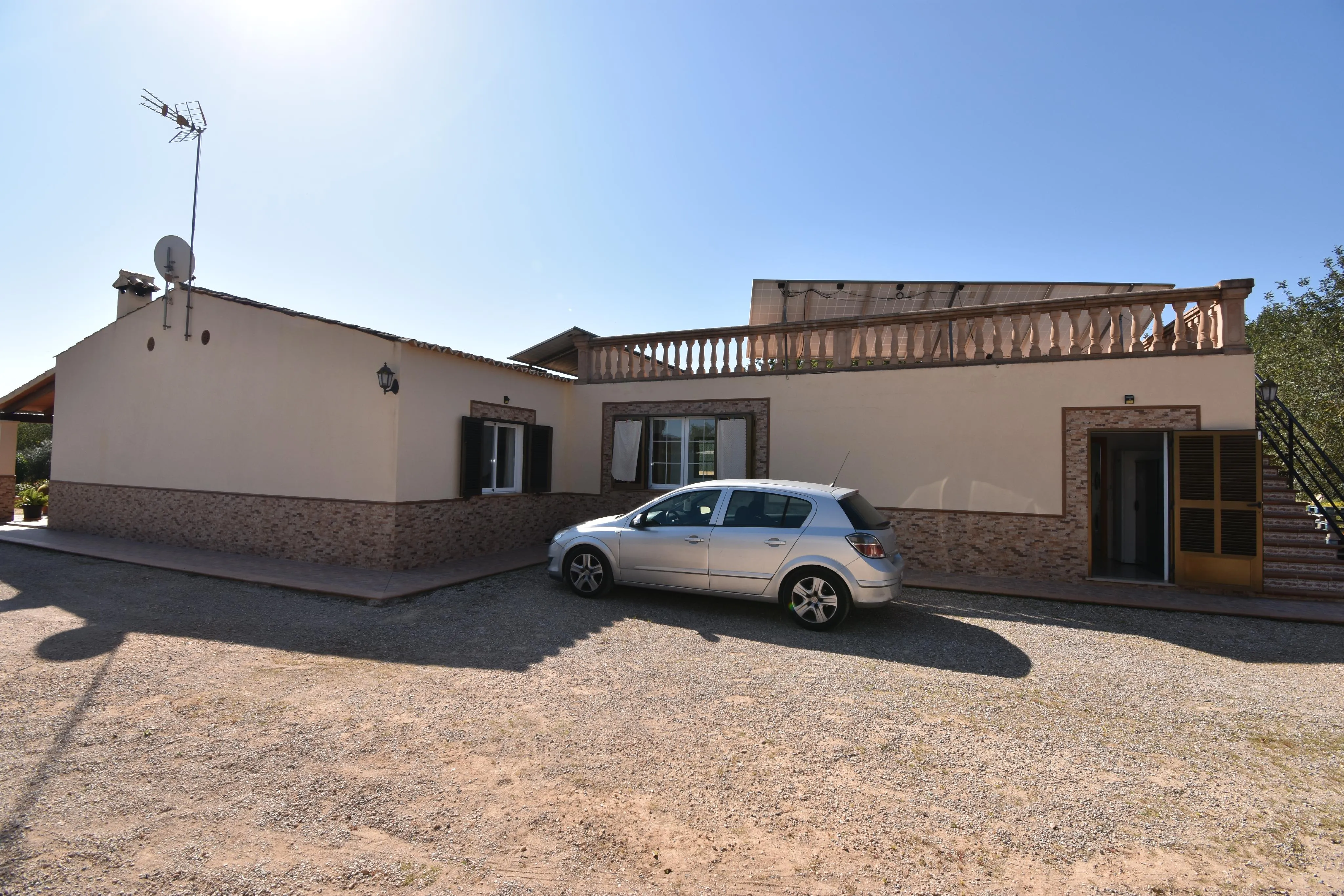 Rustik finca med pool og udsigt i Llucmajor-15