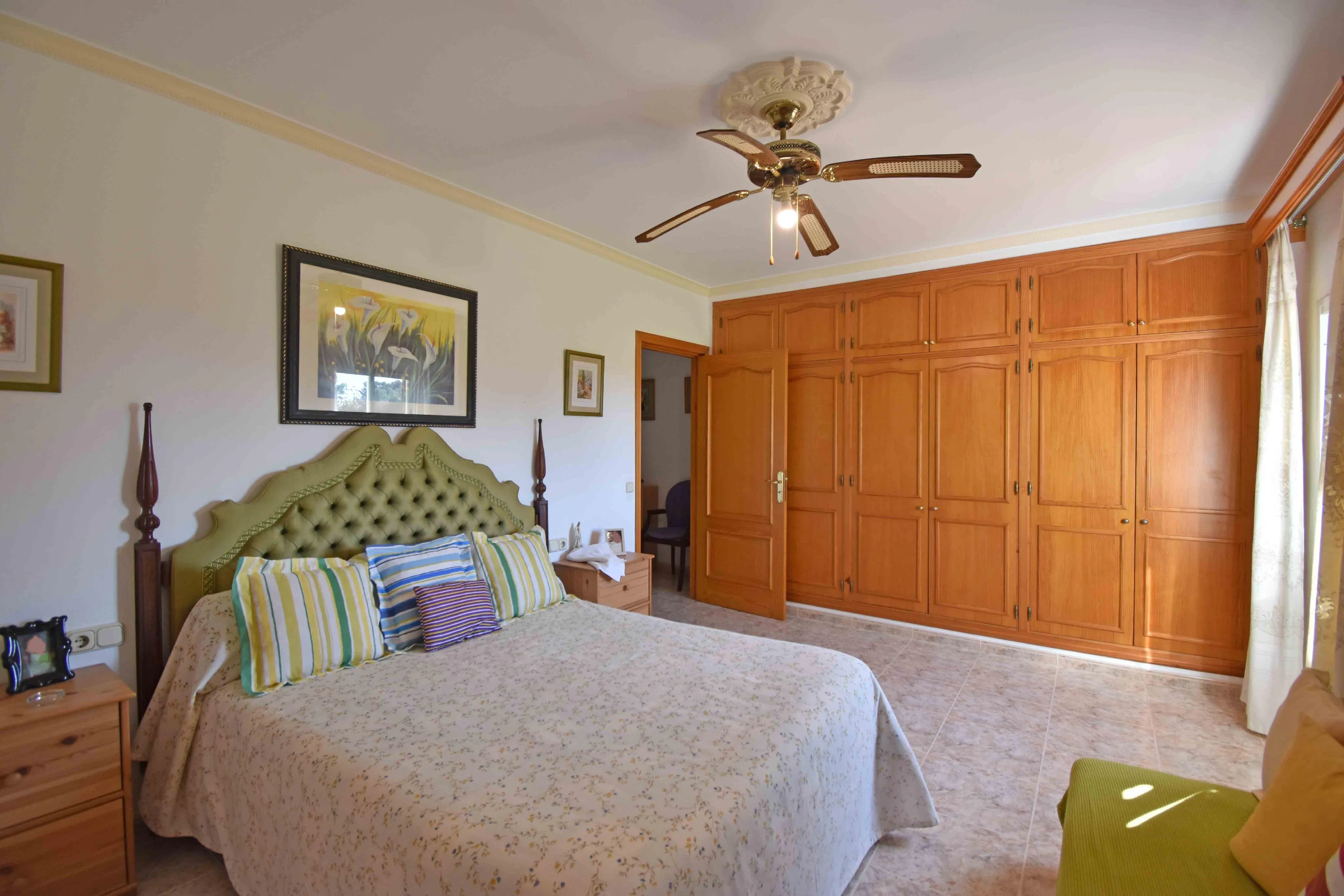 Rustik finca med pool og udsigt i Llucmajor-9