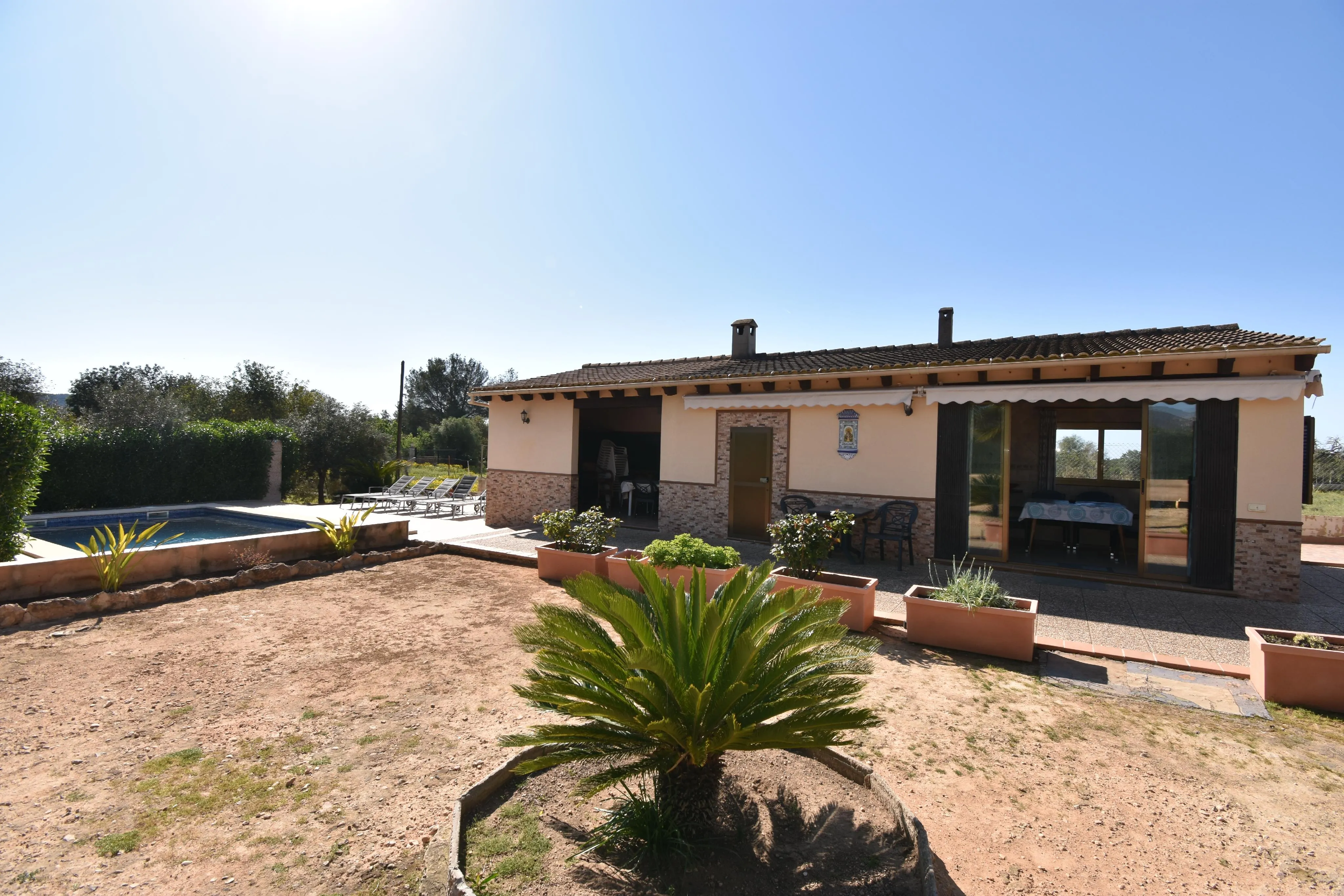 Rustik finca med pool og udsigt i Llucmajor-12