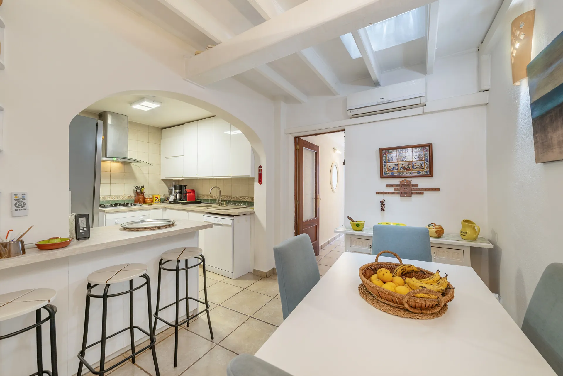 Charming townhouse with outside space, Muro-9