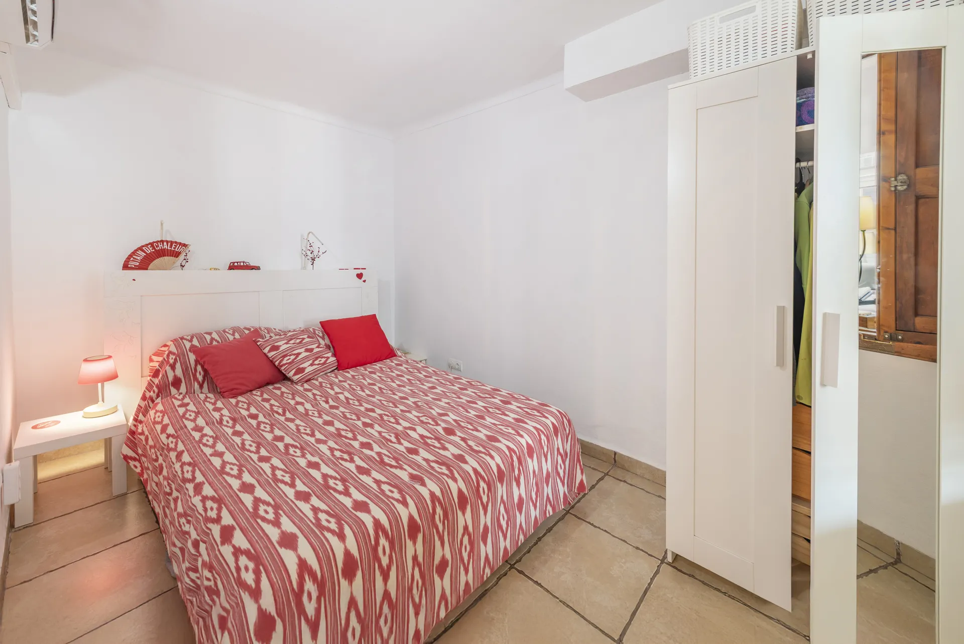 Charmerende byhus med udendørs plads, Muro-18