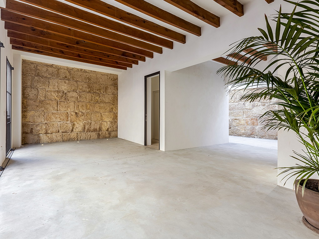 Renovated townhouse in the port of Andratx-12