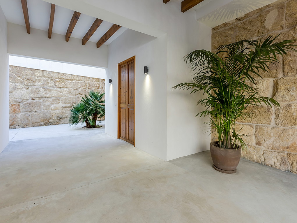 Renovated townhouse in the port of Andratx-11