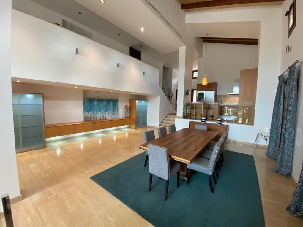 Fantástica villa con orientación al sur-6