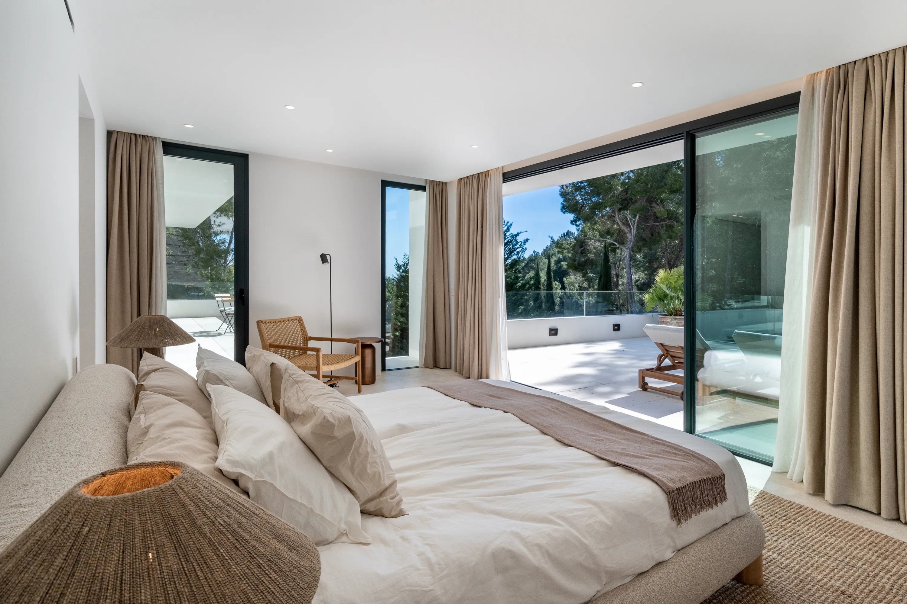 Newly Built Design Villa in Son Vida-11