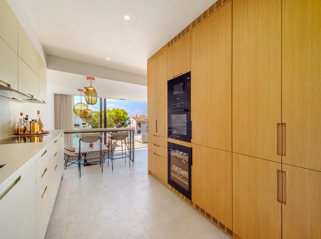 Strålende villa med storslået havudsigt-6