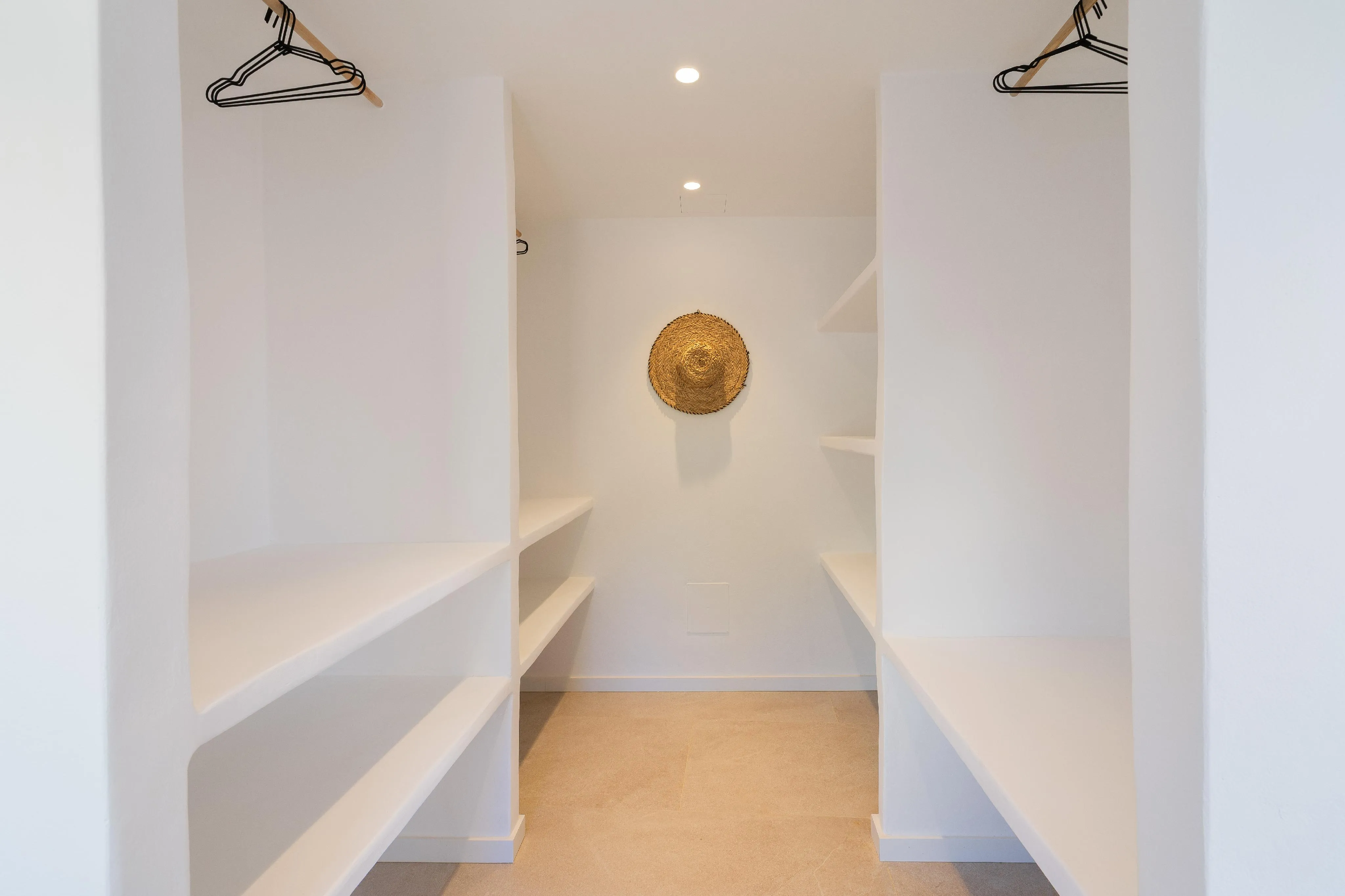 Ruim dorpshuis met zwembad en panoramisch uitzicht op de bergen-14