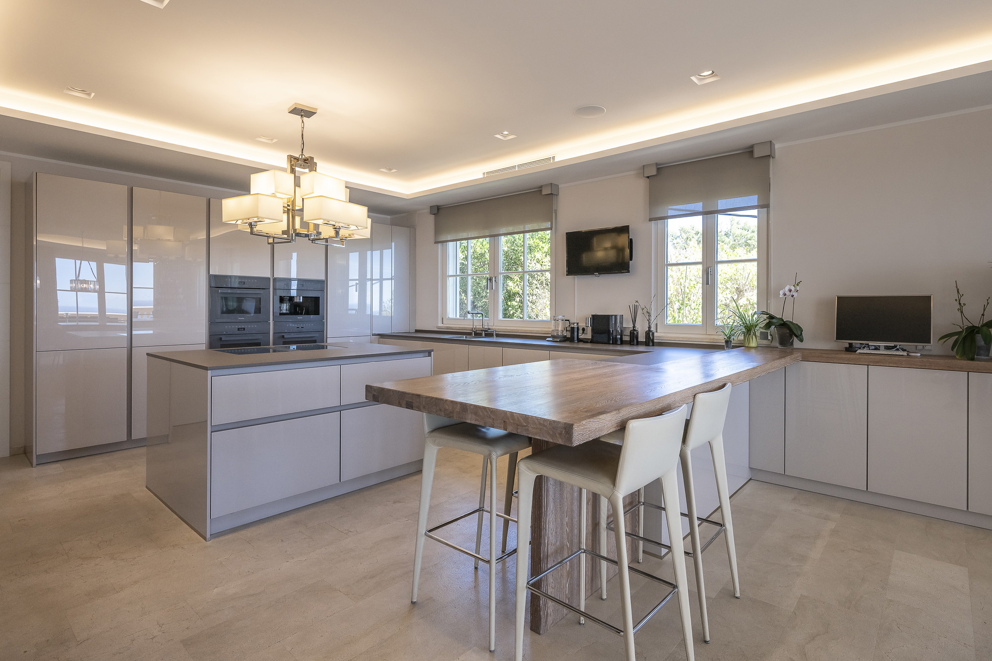 Mediterrane Villa mit spektakulärem Meerblick-8