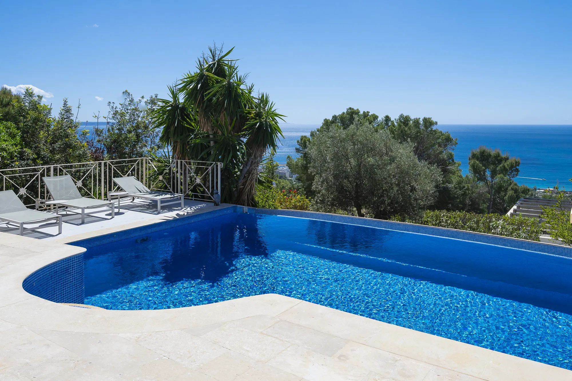Mediterrane Villa mit spektakulärem Meerblick-27
