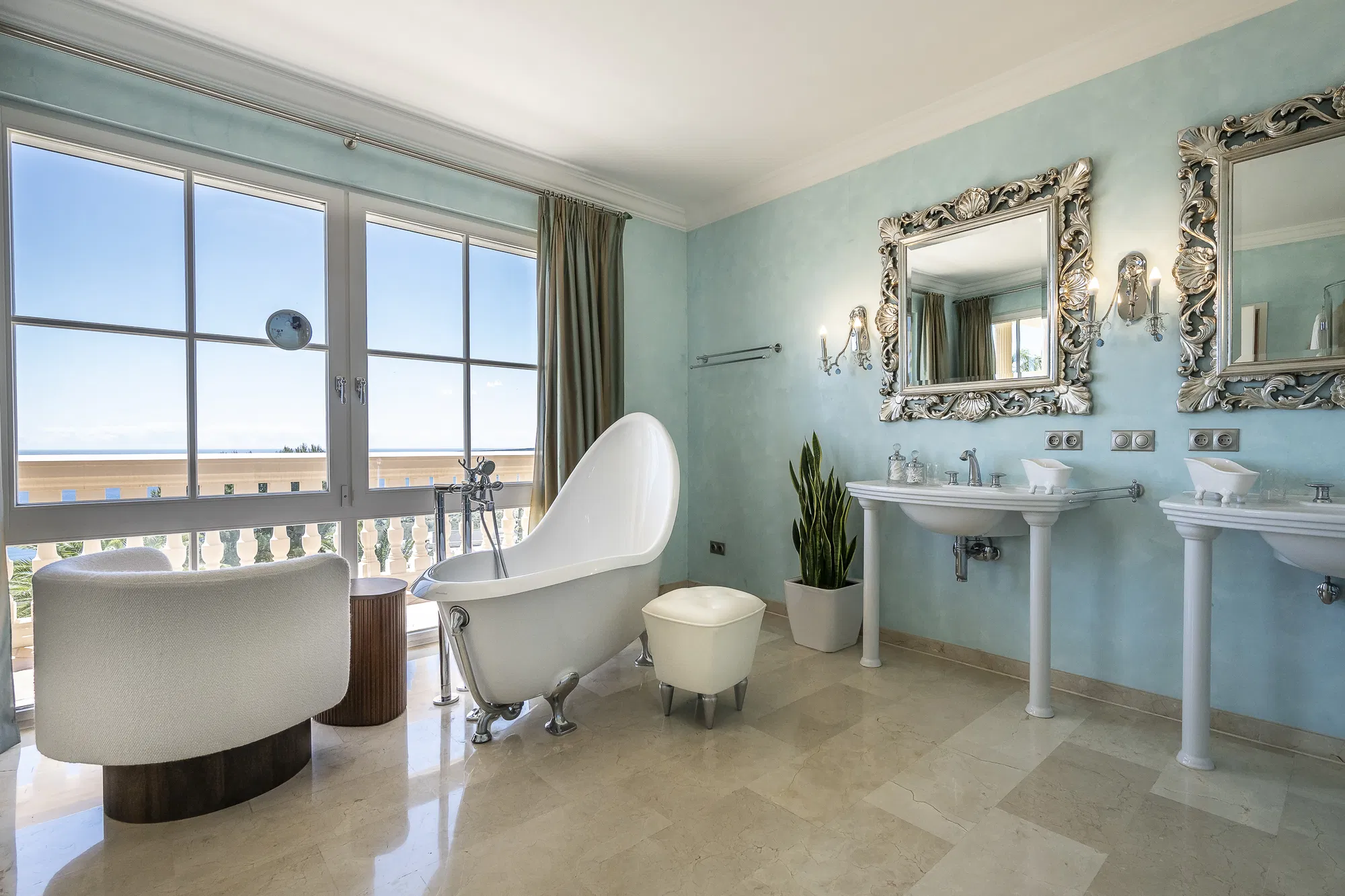 Mediterrane villa met spectaculair uitzicht op zee-22