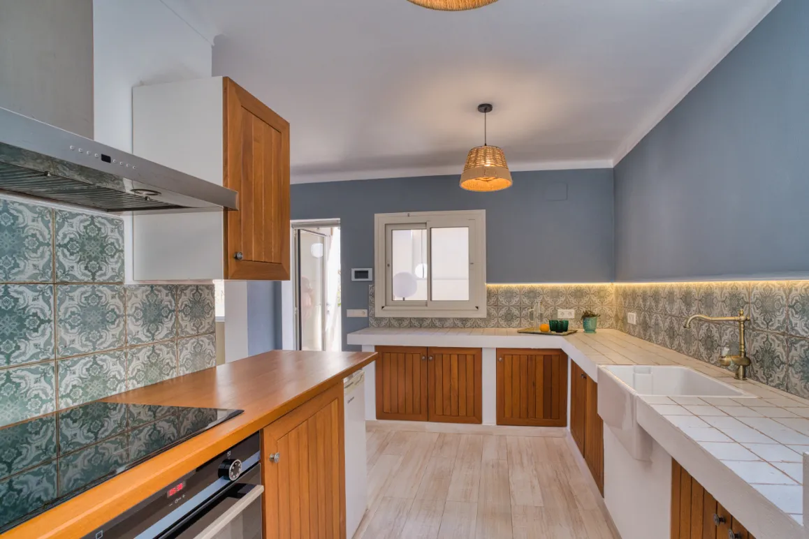 Casa unifamiliar modernizada con licencia válida para alquiler vacacional-7