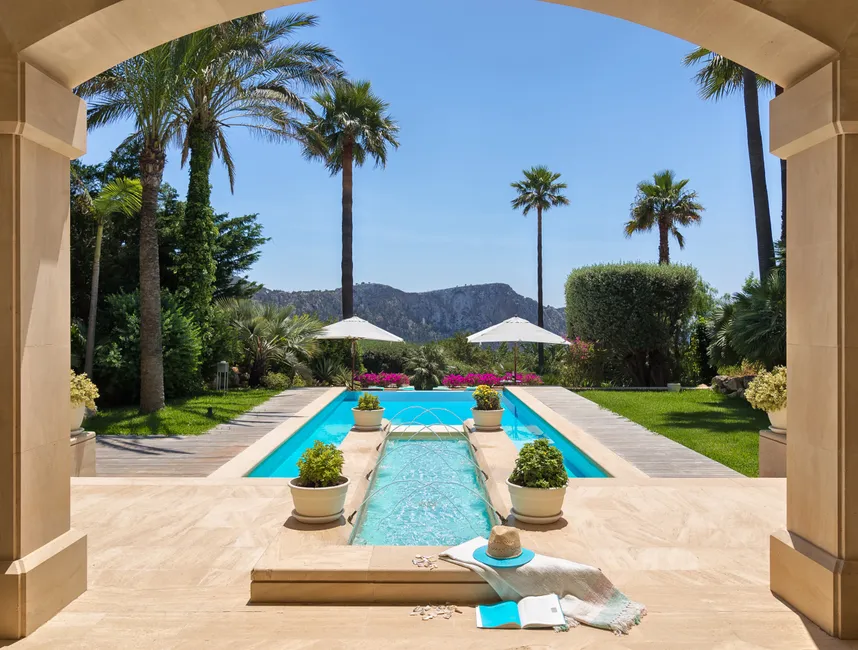 An Exclusive Mediterranean Retreat Above Puerto de Andratx-6