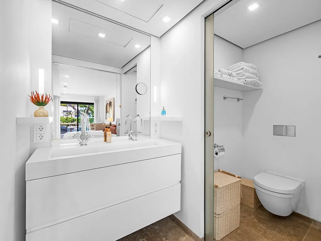 Modern sea view apartment with large terraces in exclusive residential complex-13