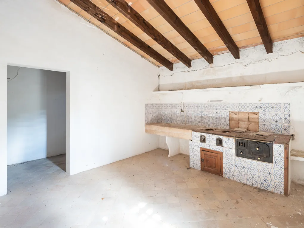 Spectacular Majorcan manor with mountain views-8