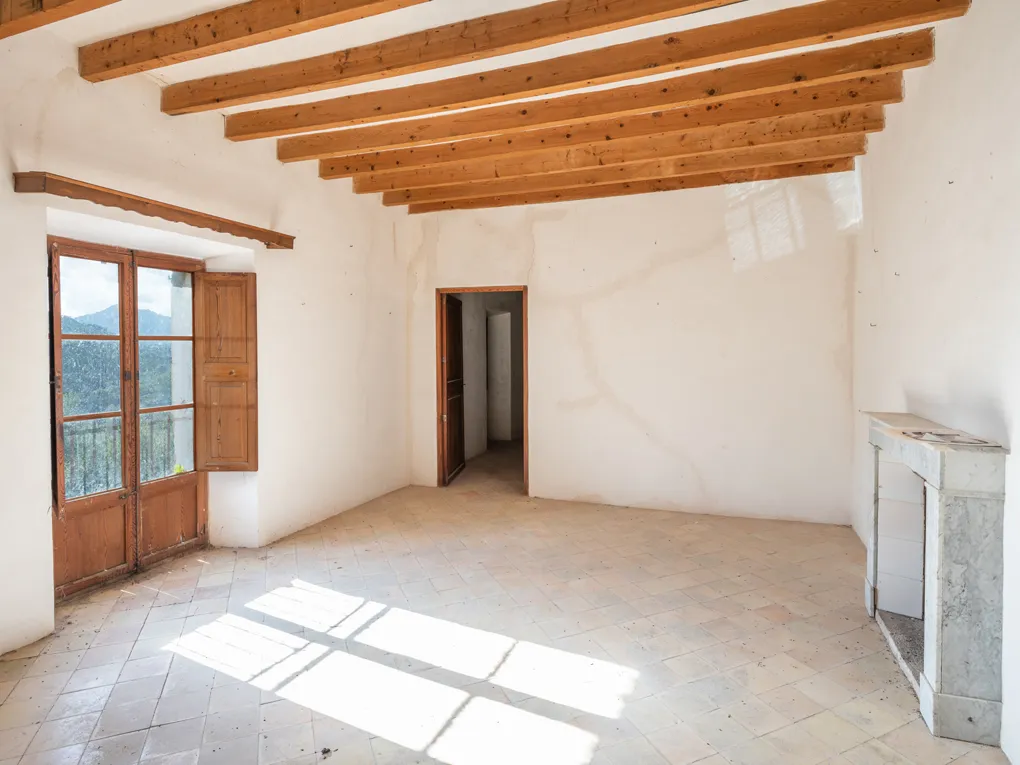 Spectacular Majorcan manor with mountain views-9