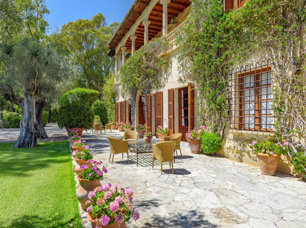 A grand 'finca' in Pollensa-2