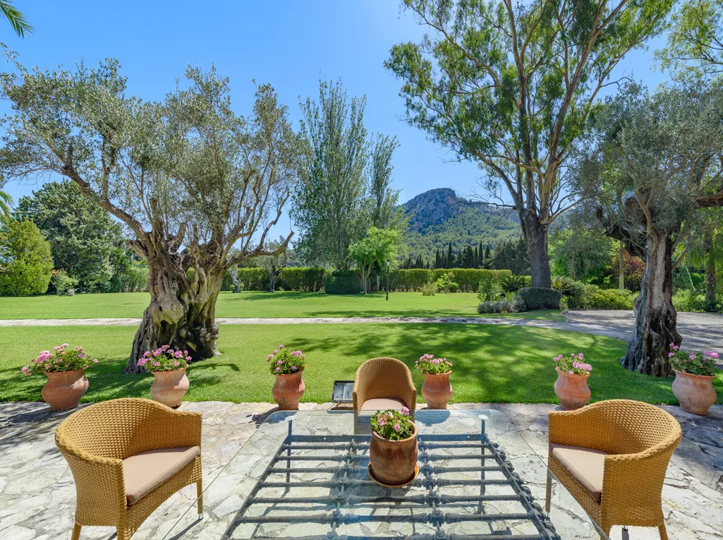 A grand 'finca' in Pollensa-11
