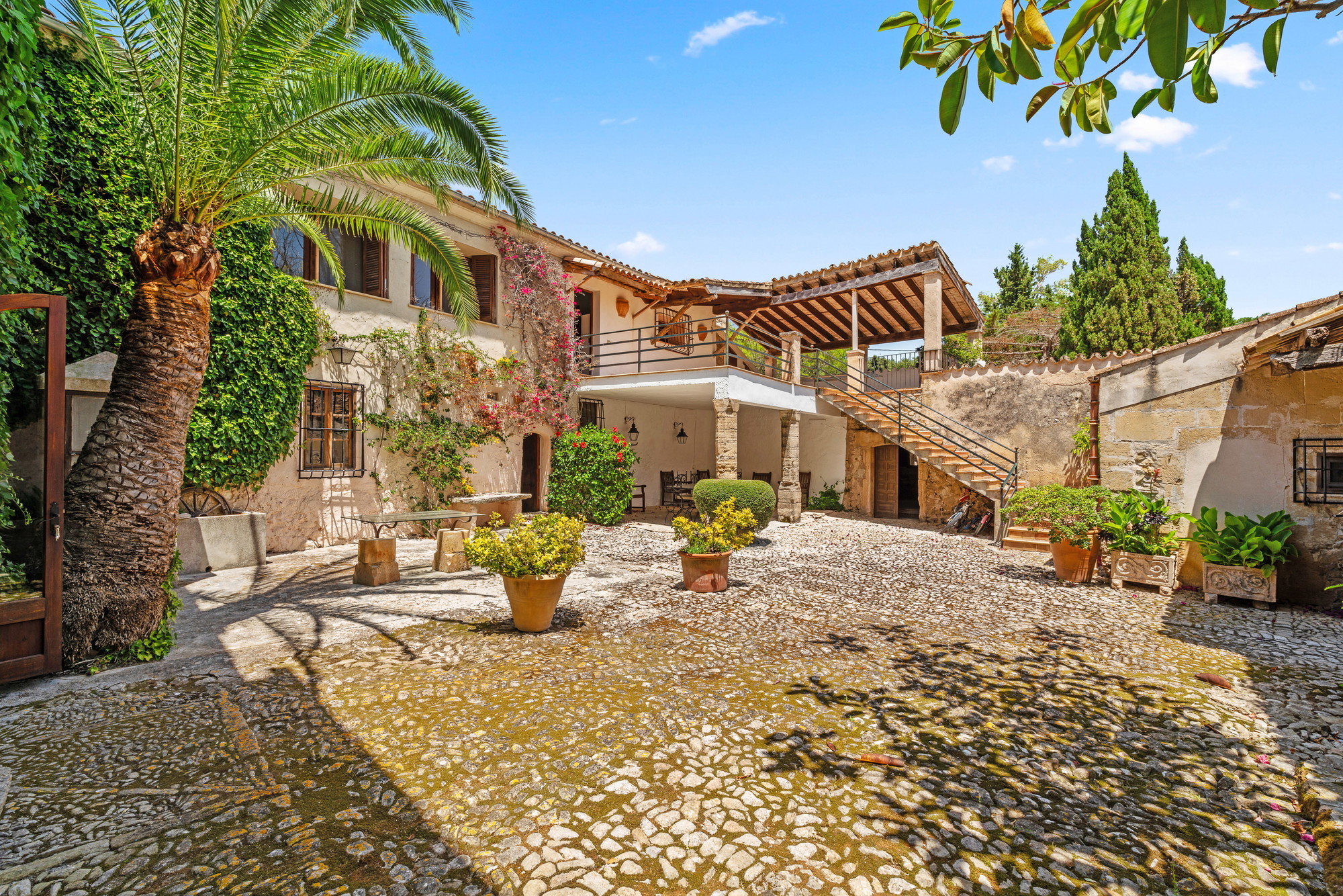 A grand 'finca' in Pollensa-13