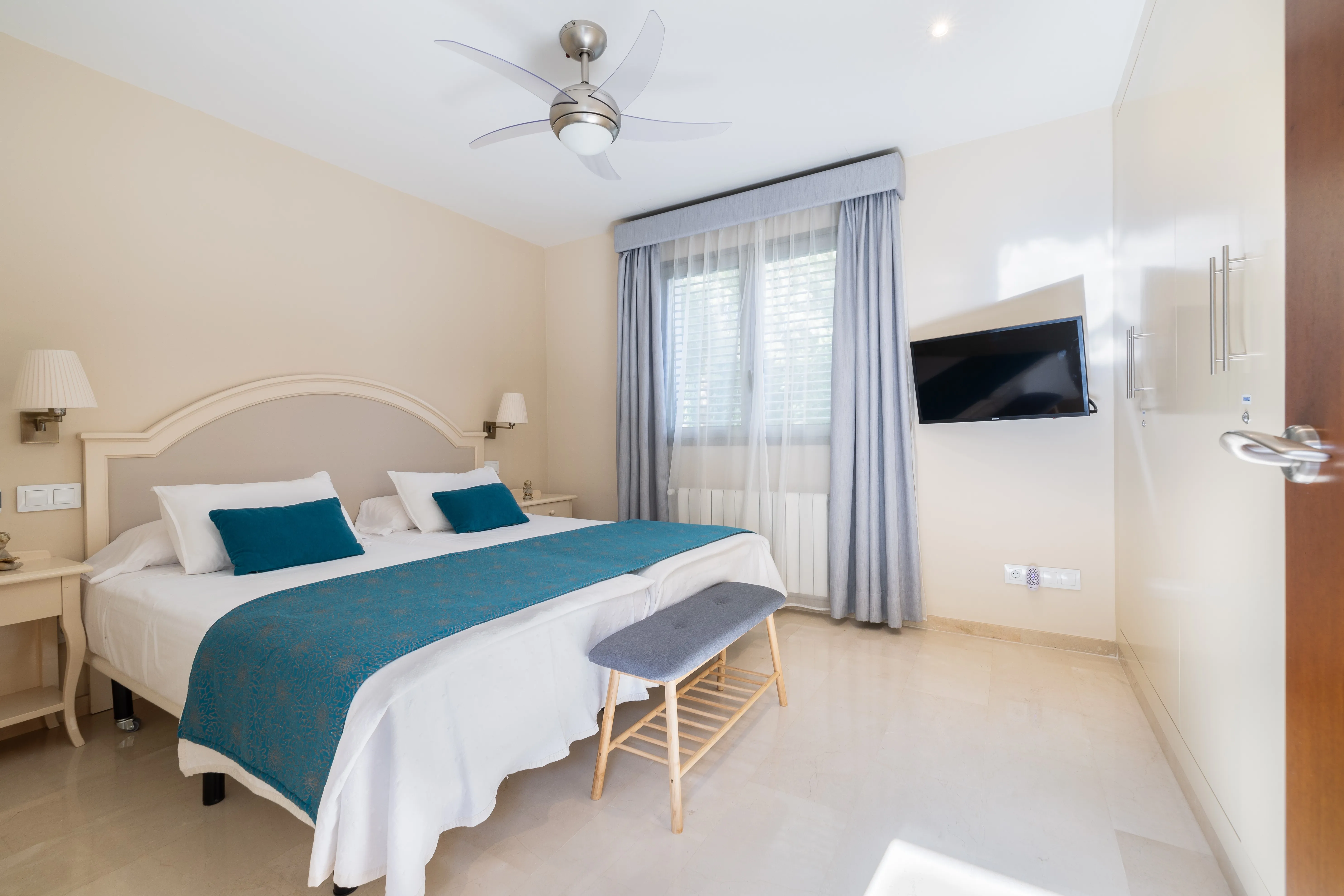 Spectacular villa near Palma with ETV-licence-15