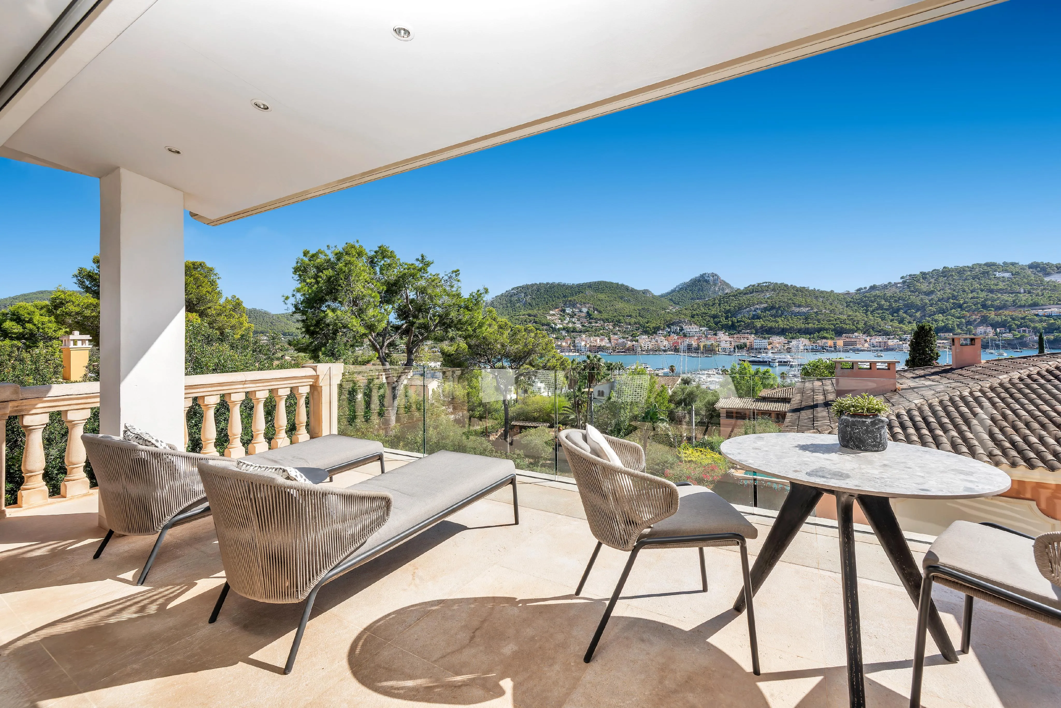 Lyst, moderne hus nær yachtklubben-2