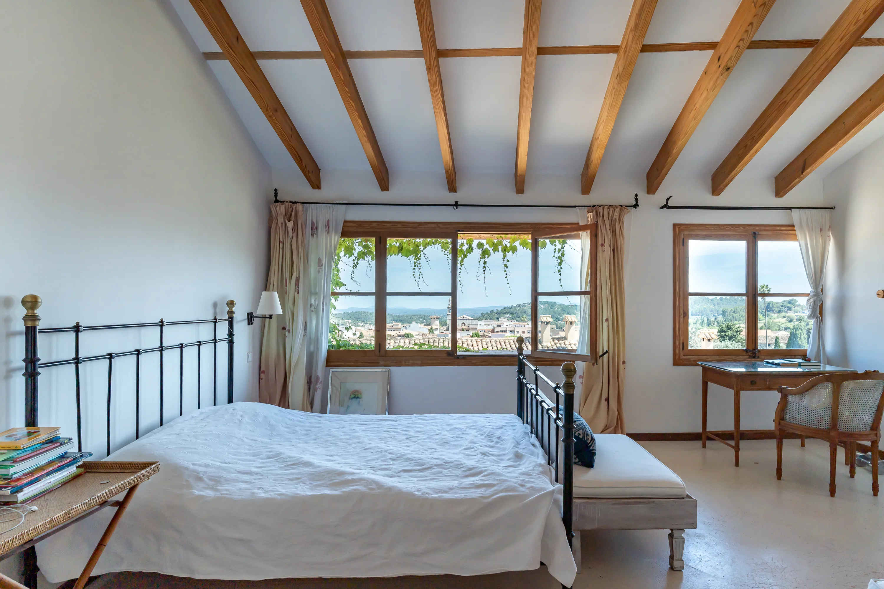 Casa de pueblo mediterráneo con alma histórica-14