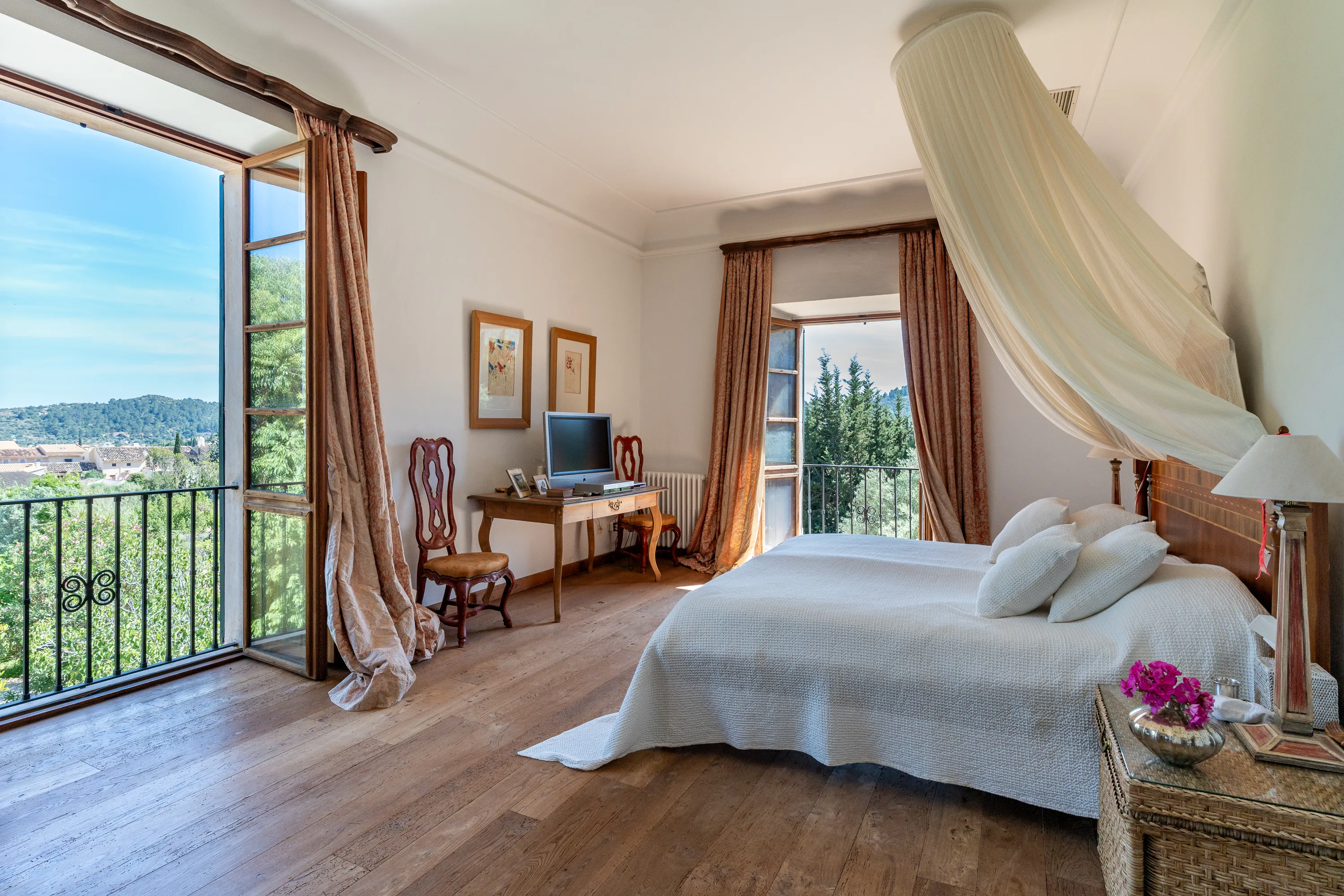 Средиземноморский особняк с историческим характером в самом центре Аларо-12